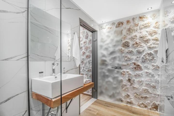 Deluxe Double Studio