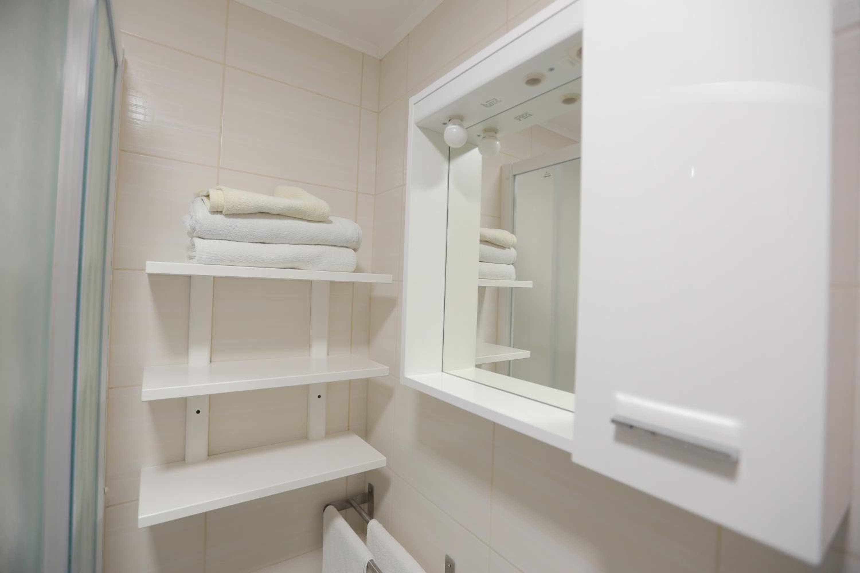 Comfort Double Room with Bathroom - Photo 14