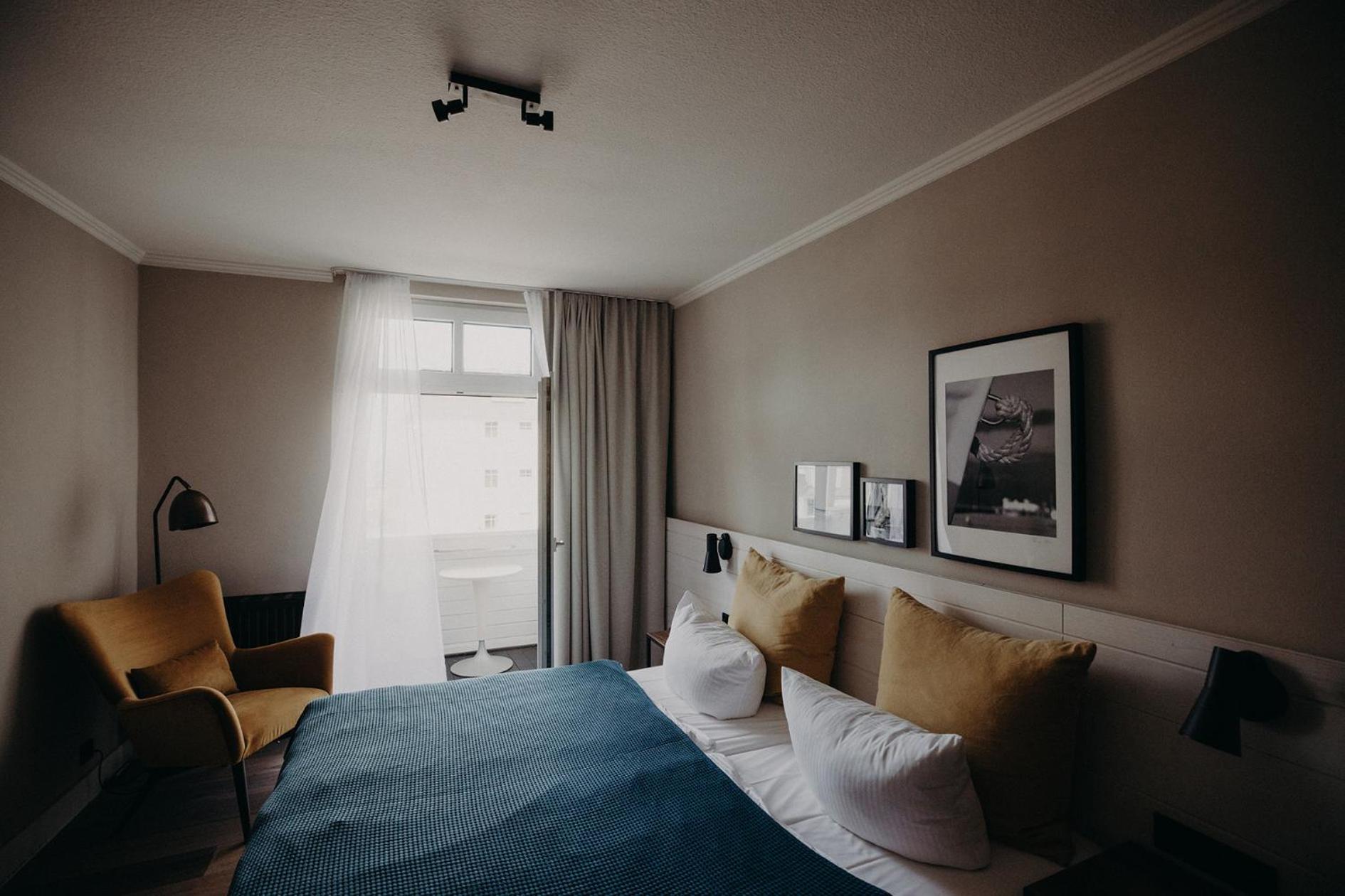 Double Room with Balcony and Sea View