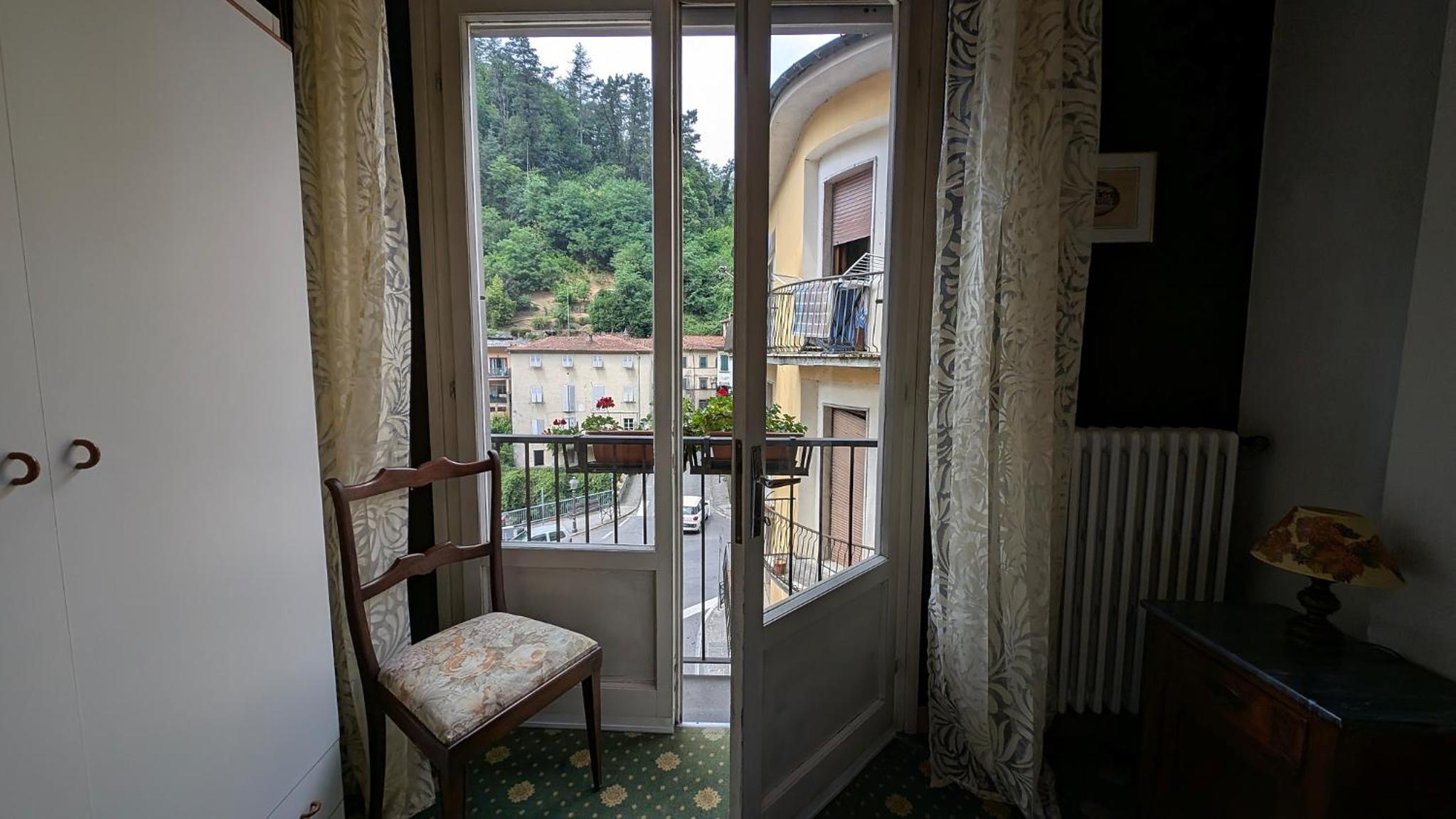 Large Double or Twin Room - Photo 7