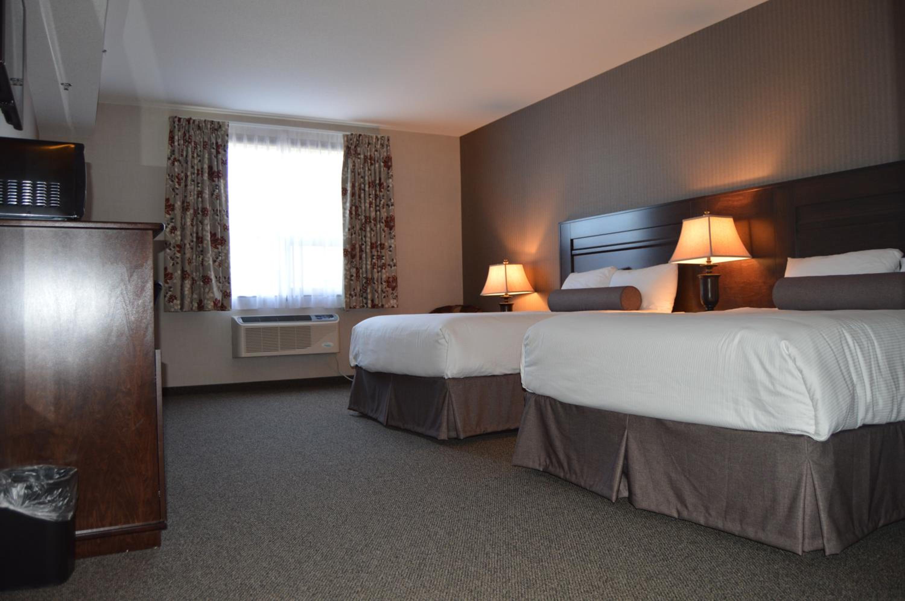 Deluxe Queen Room - Photo 1
