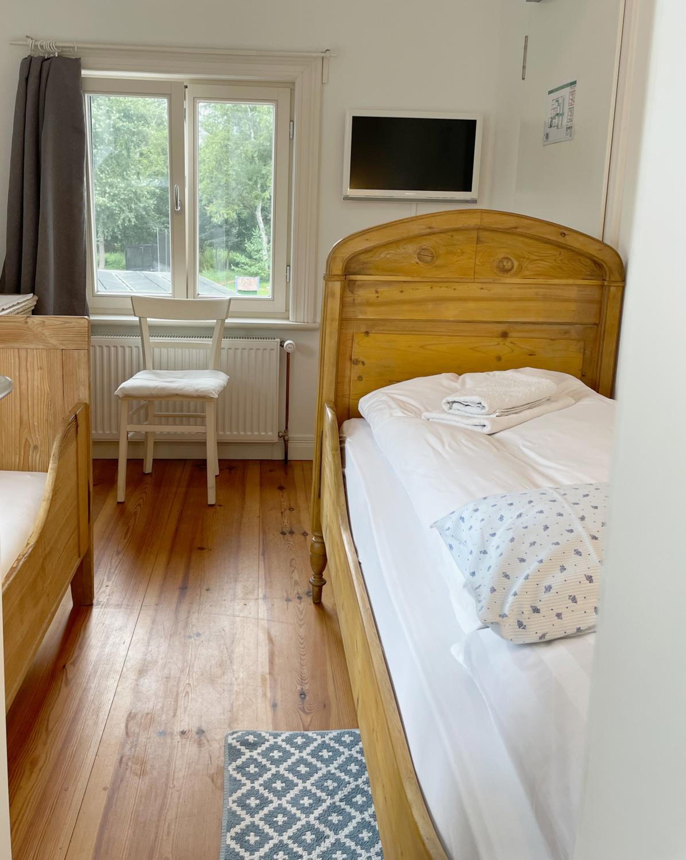 Small Single Room photo 1