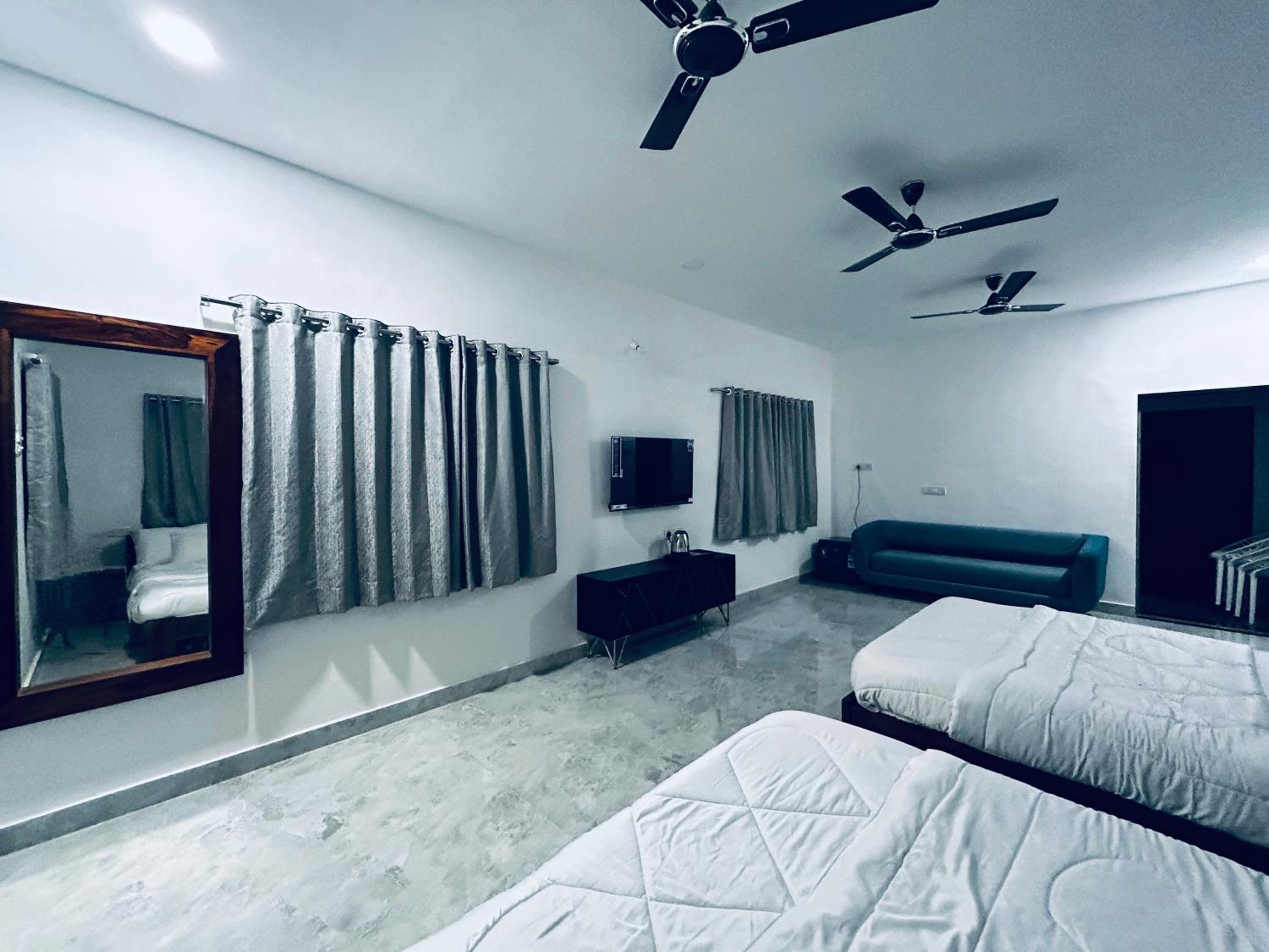One-Bedroom House - Photo 1