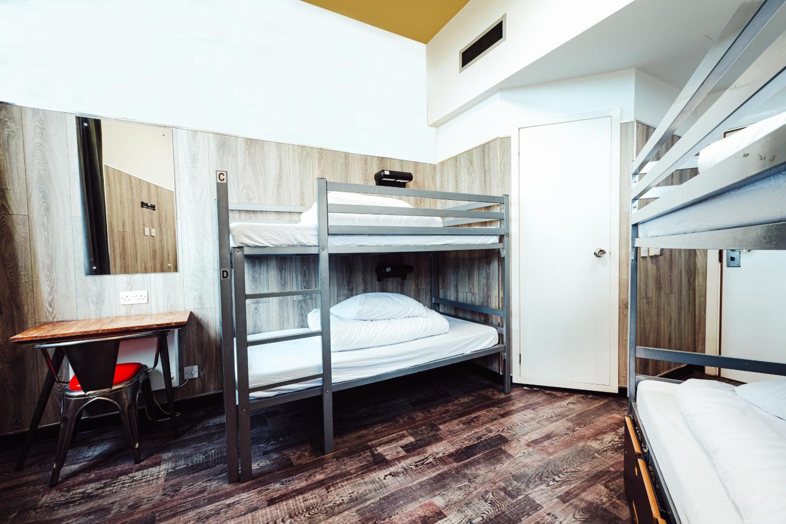 Private 4 bed Room photo 1