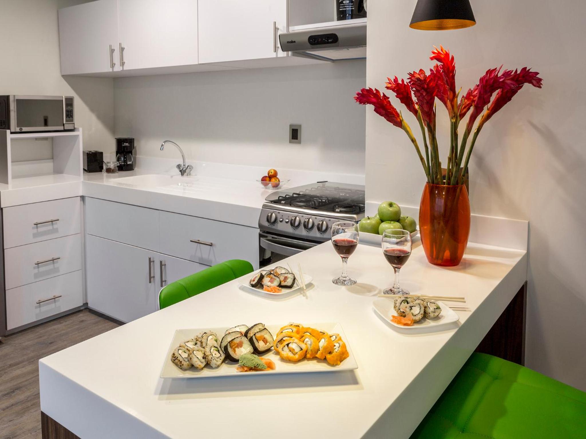 Executive Suite - Photo 14