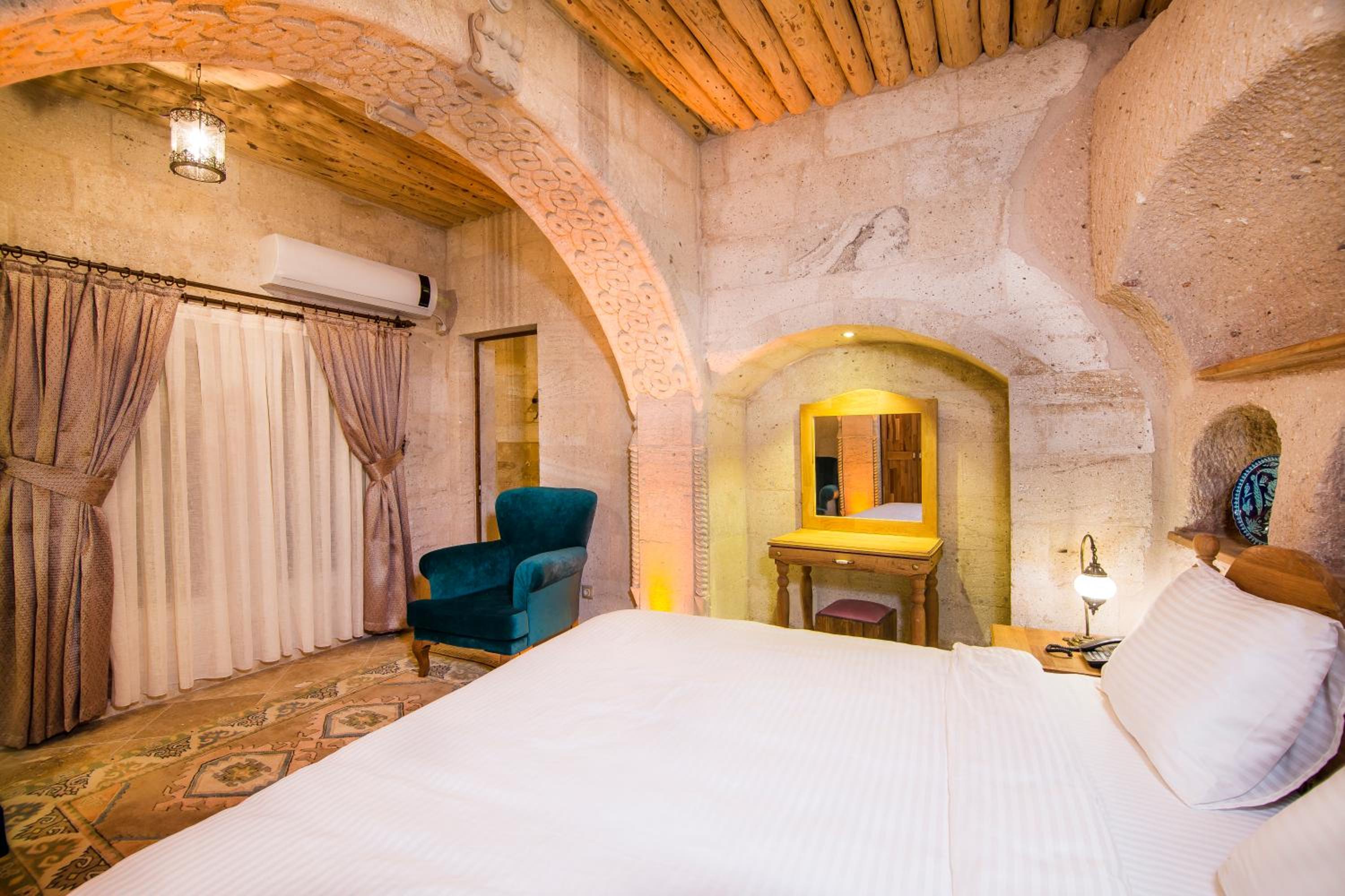 Panoramic Suite - Photo 9