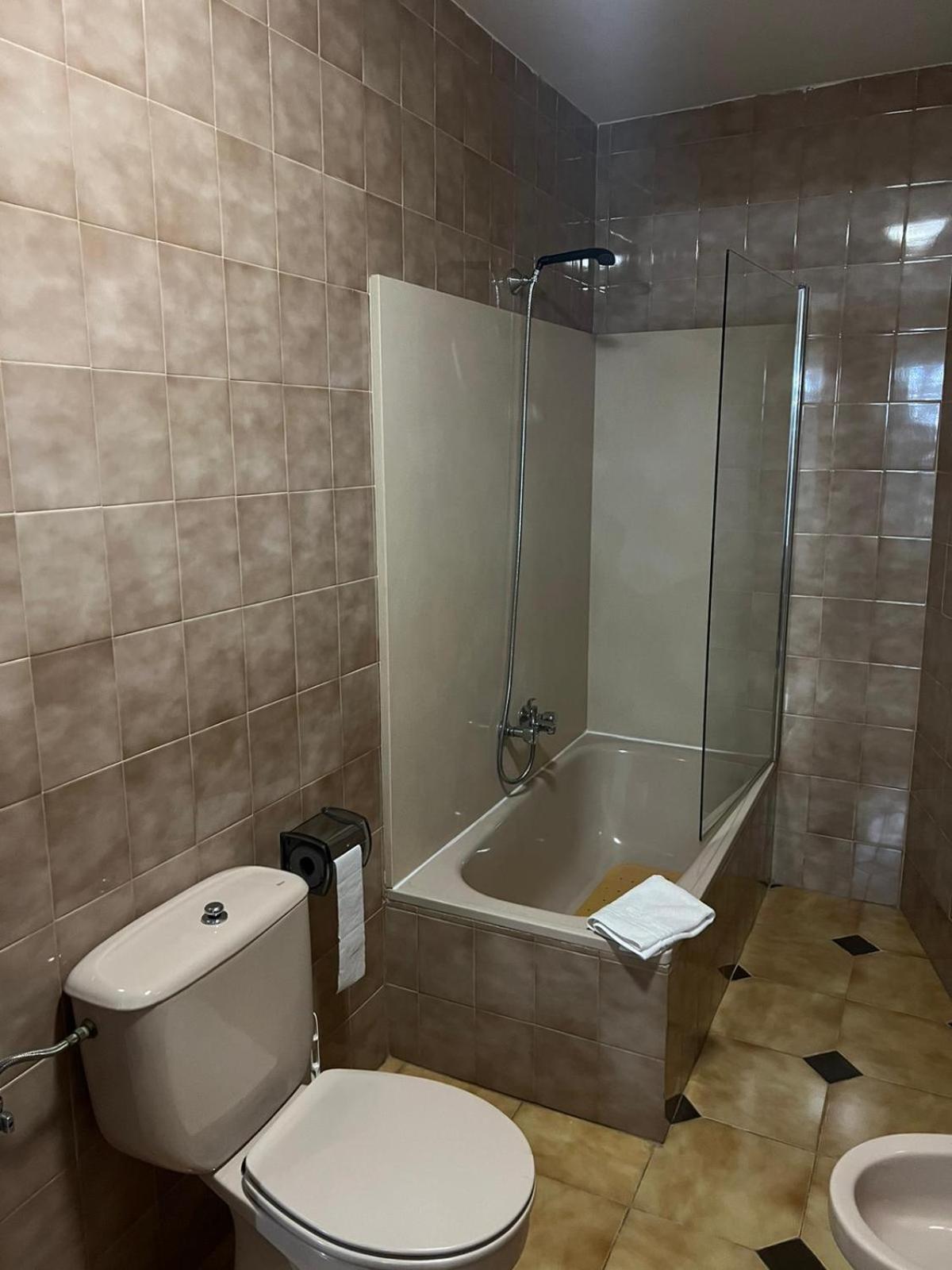 Triple Room with Bath photo 2