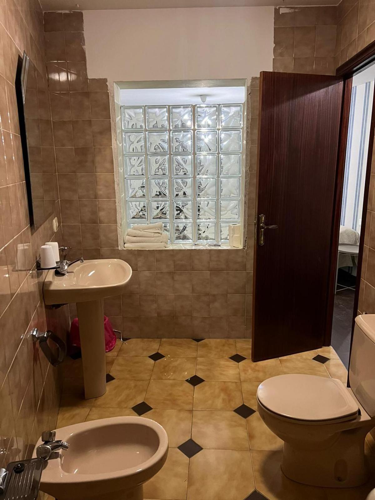 Triple Room with Bath photo 3