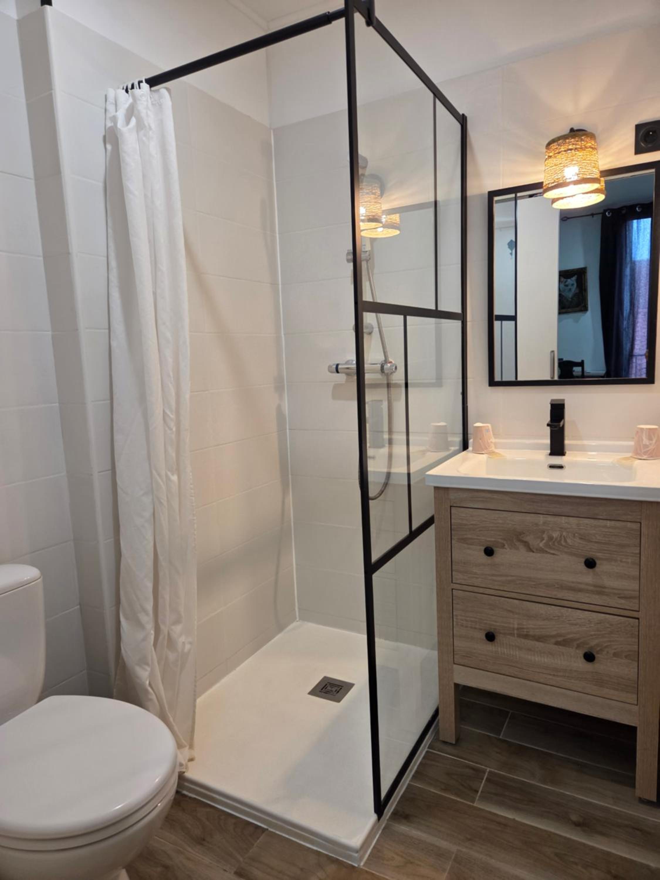 Double Room with Private Bathroom photo 2