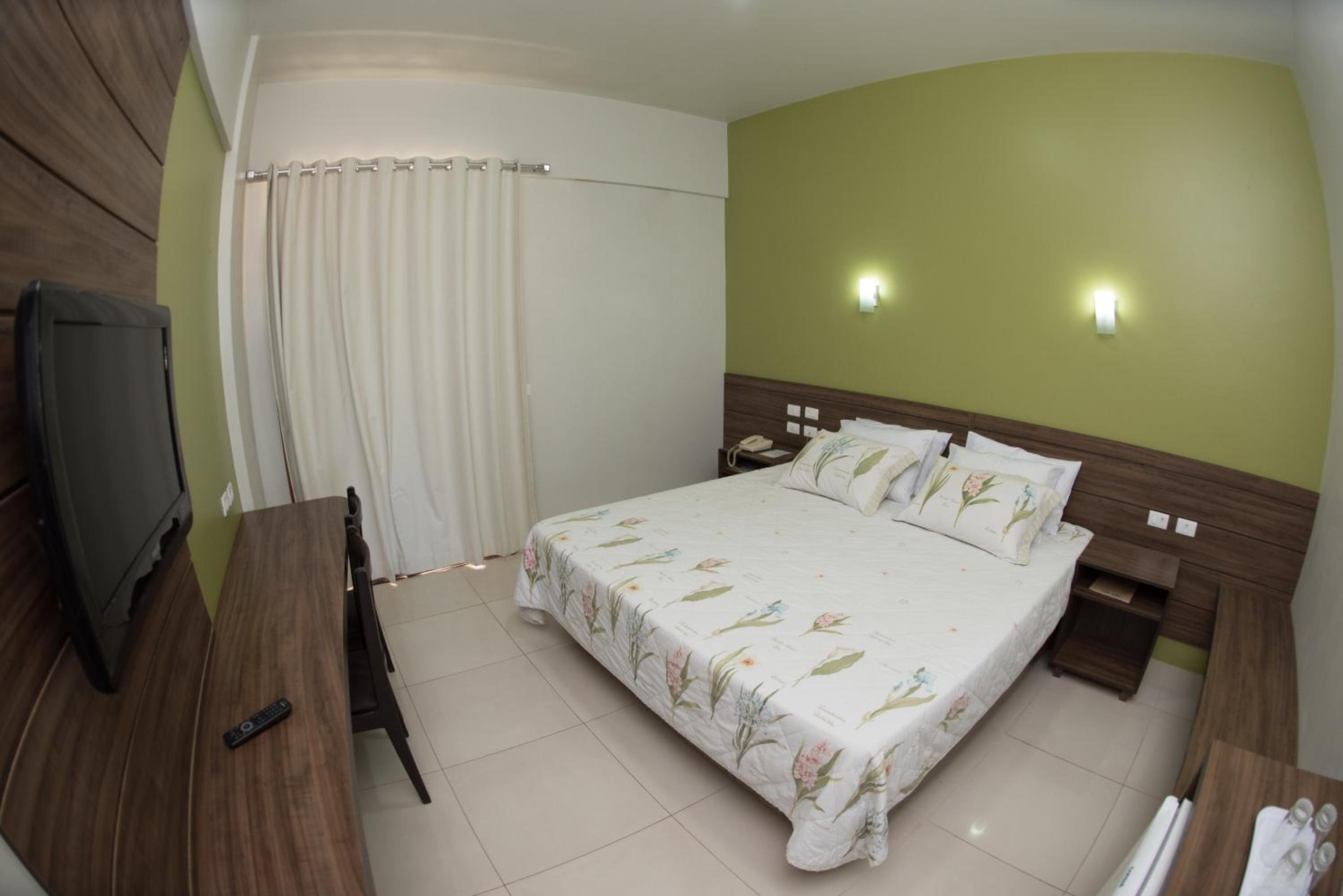 Deluxe Double or Twin Room photo 2