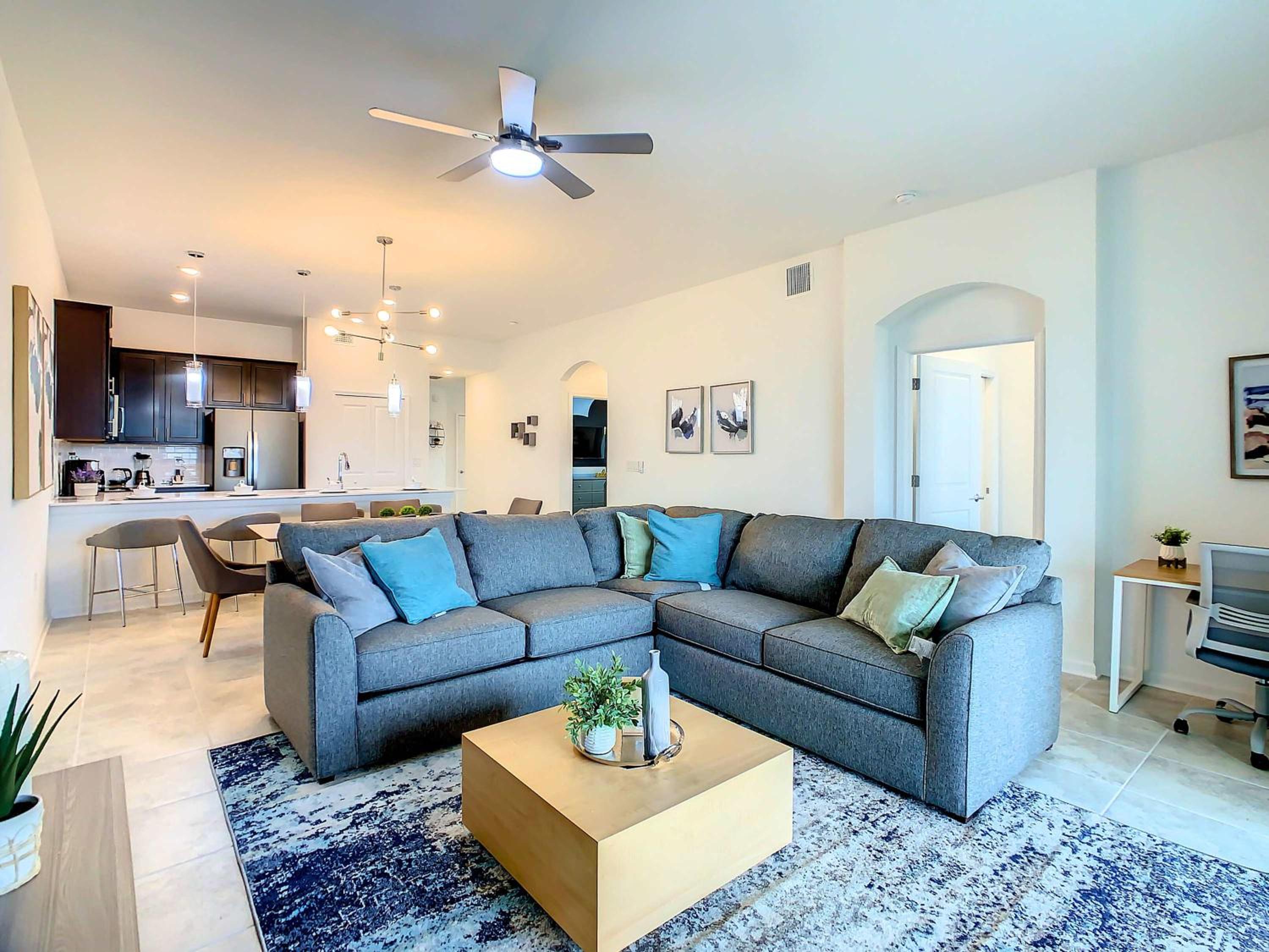 Apartment photo 2