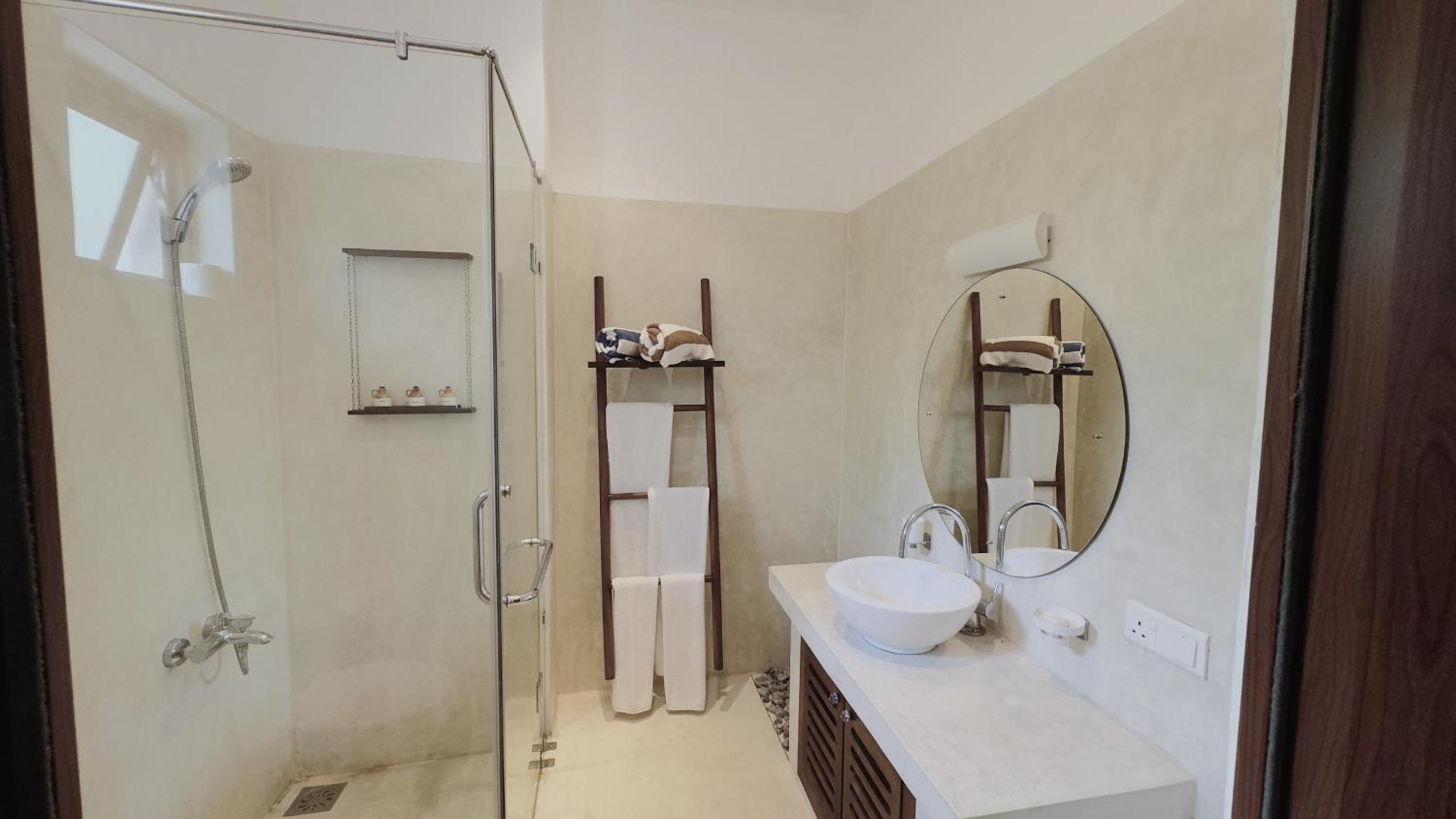 Twin Room with Balcony photo 3
