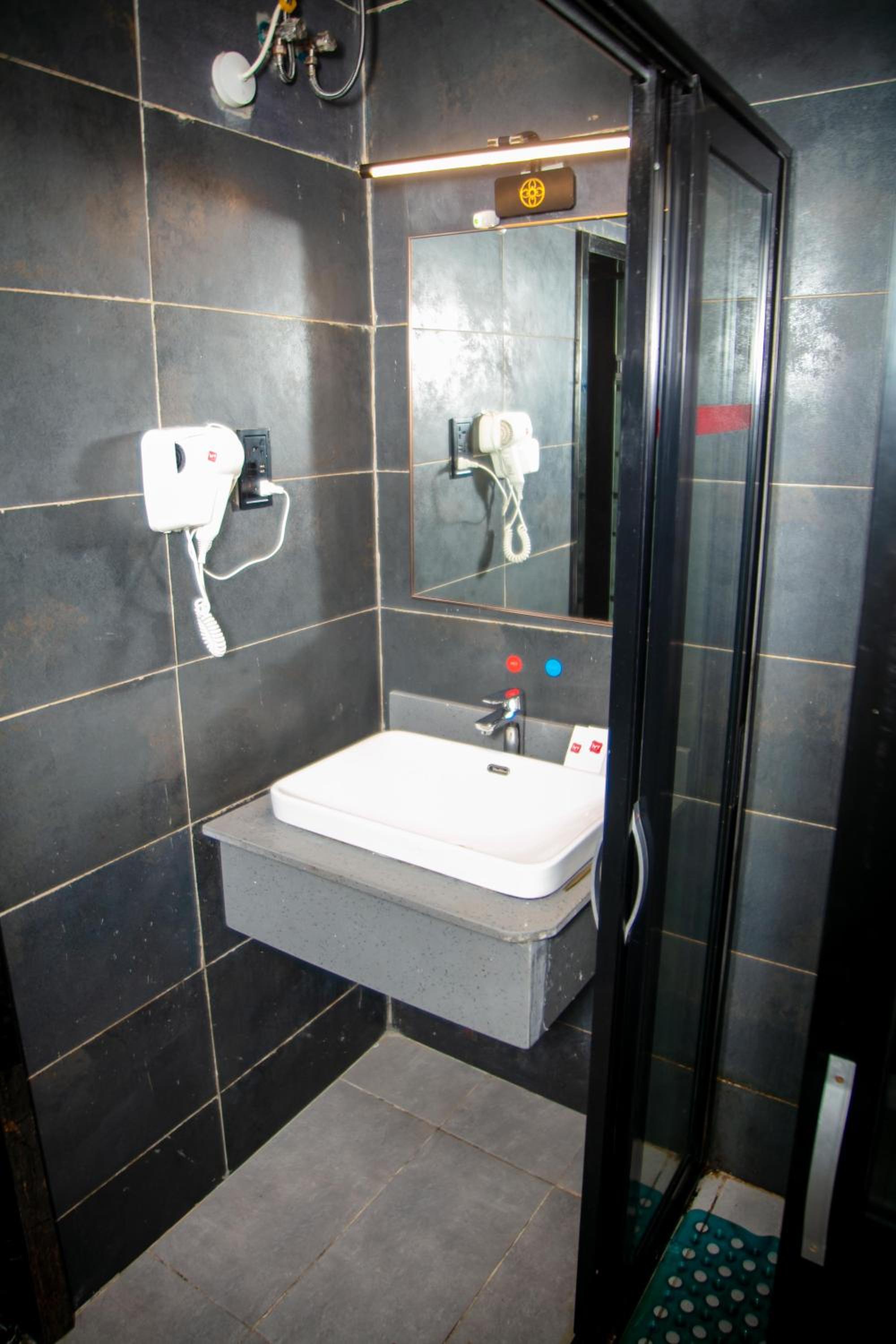 Standard King Room