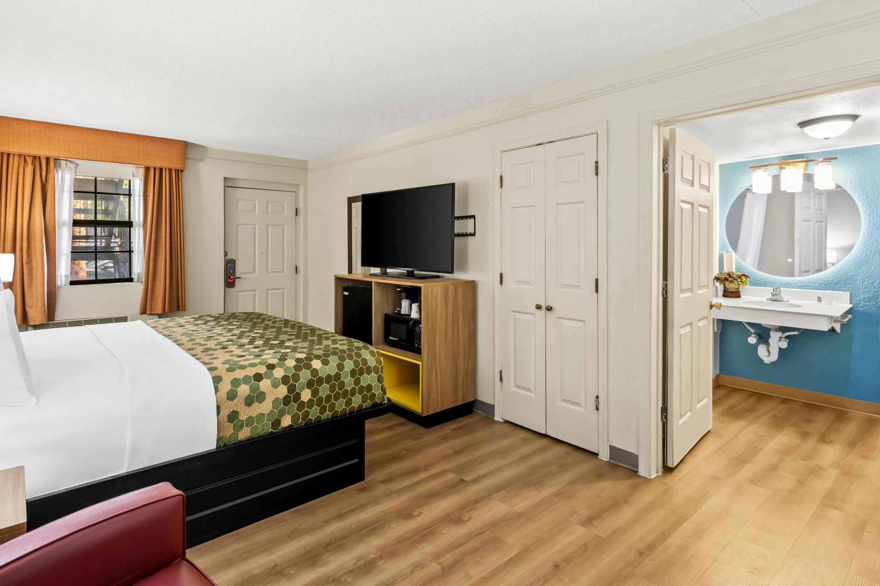 King Room - Disability Access/Non Smoking  - Photo 1
