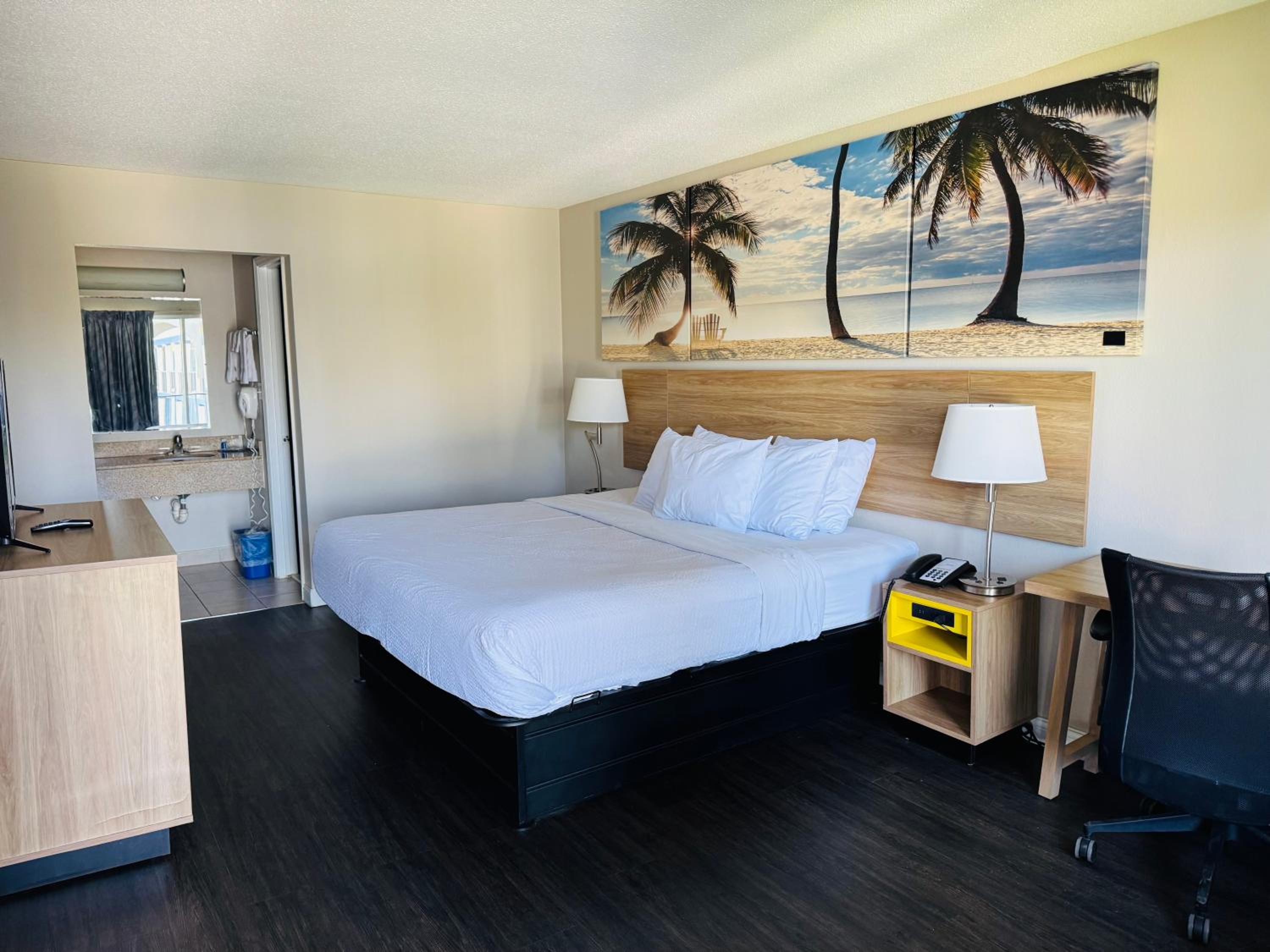 One King Size Bed Smoking