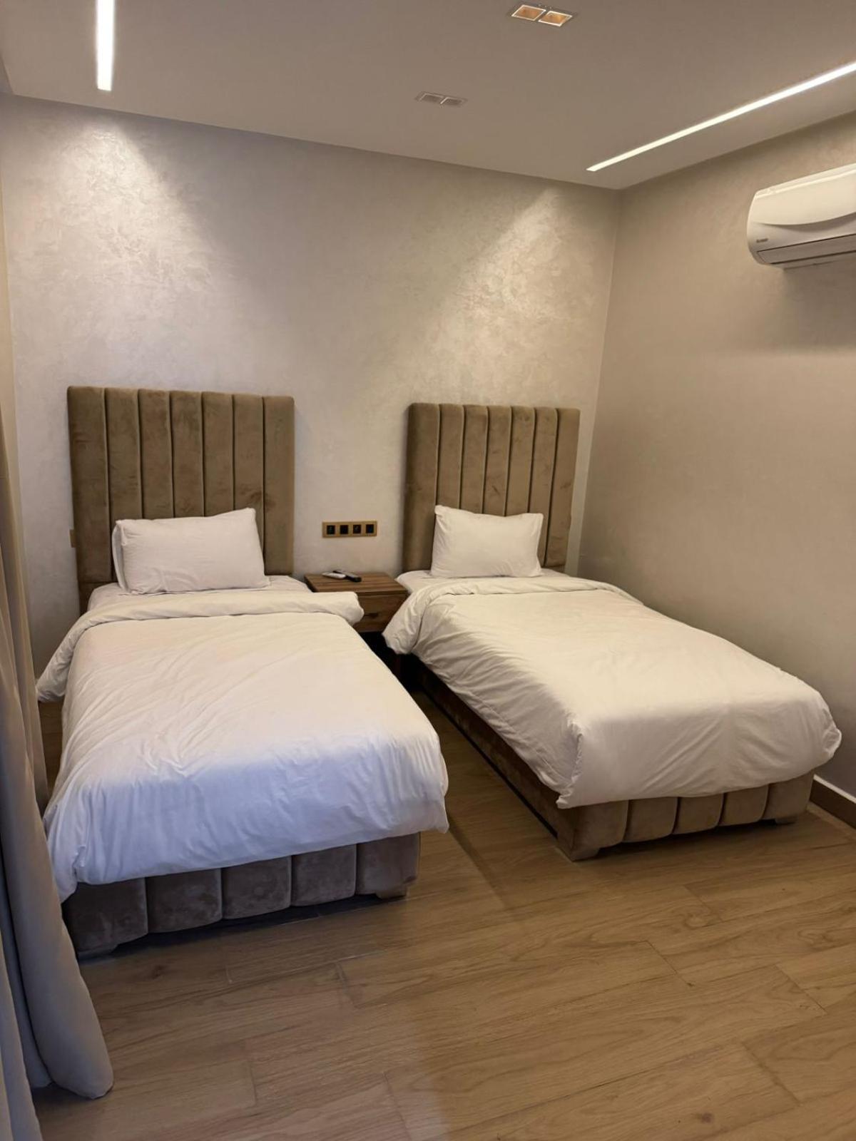 Double Room - Photo 6