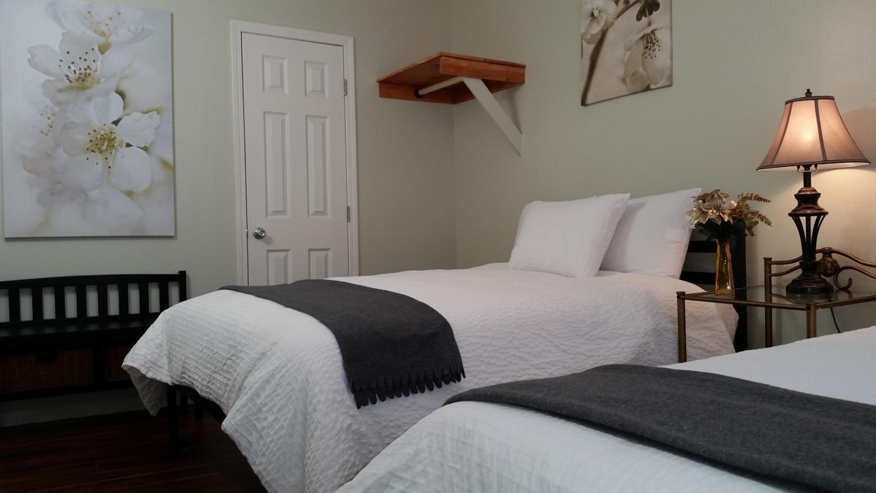 Two-Bedroom Suite photo 2
