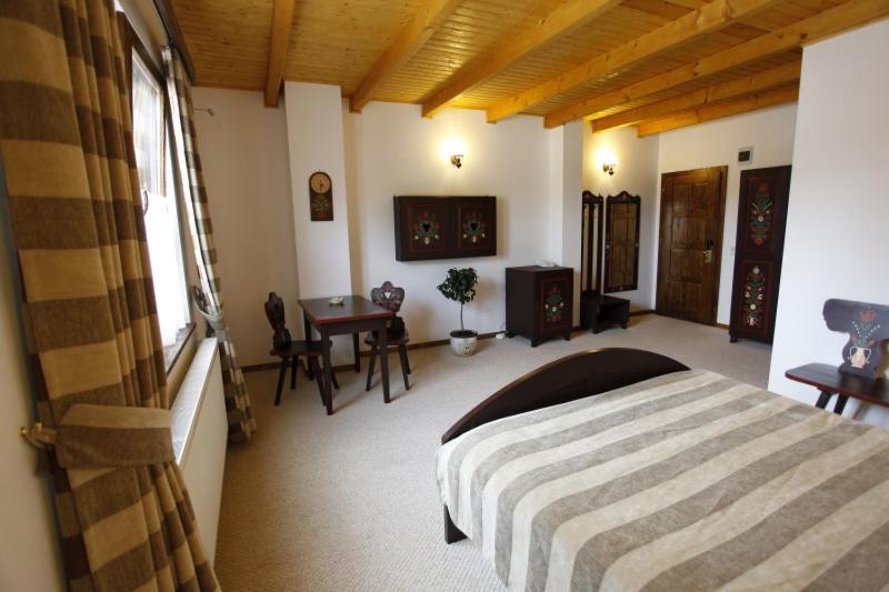 Superior Double Room - Photo 1