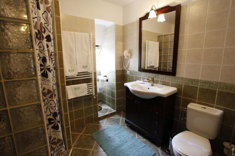 Superior Double Room - Photo 8
