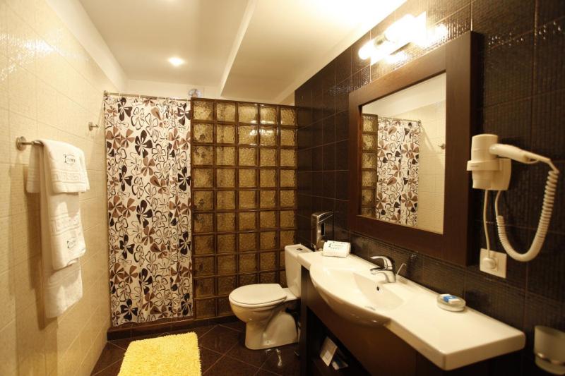 Superior Double Room - Photo 12