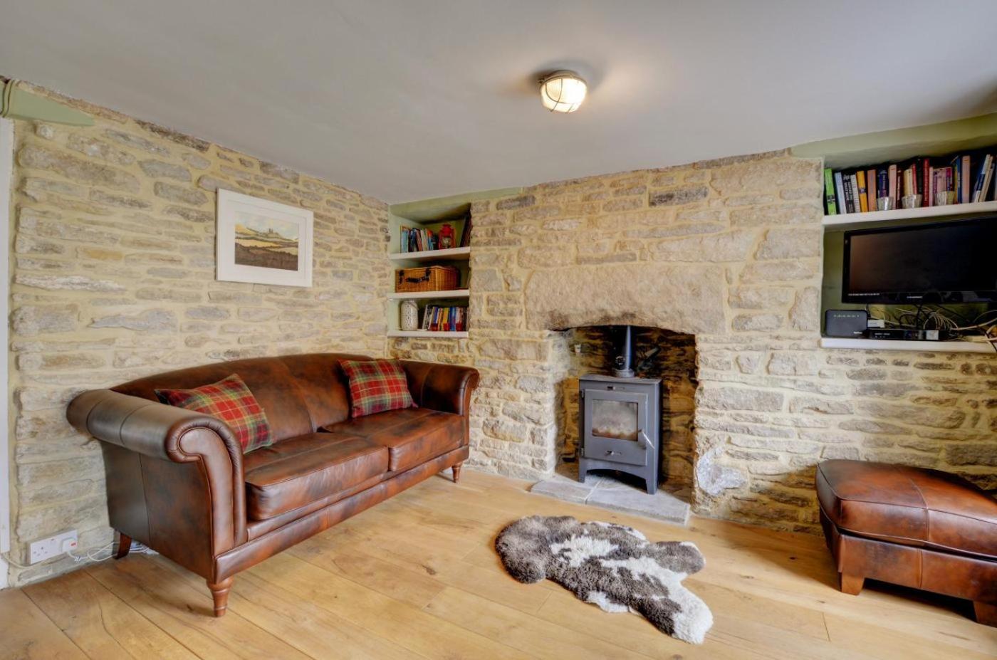 Two-Bedroom House photo 2