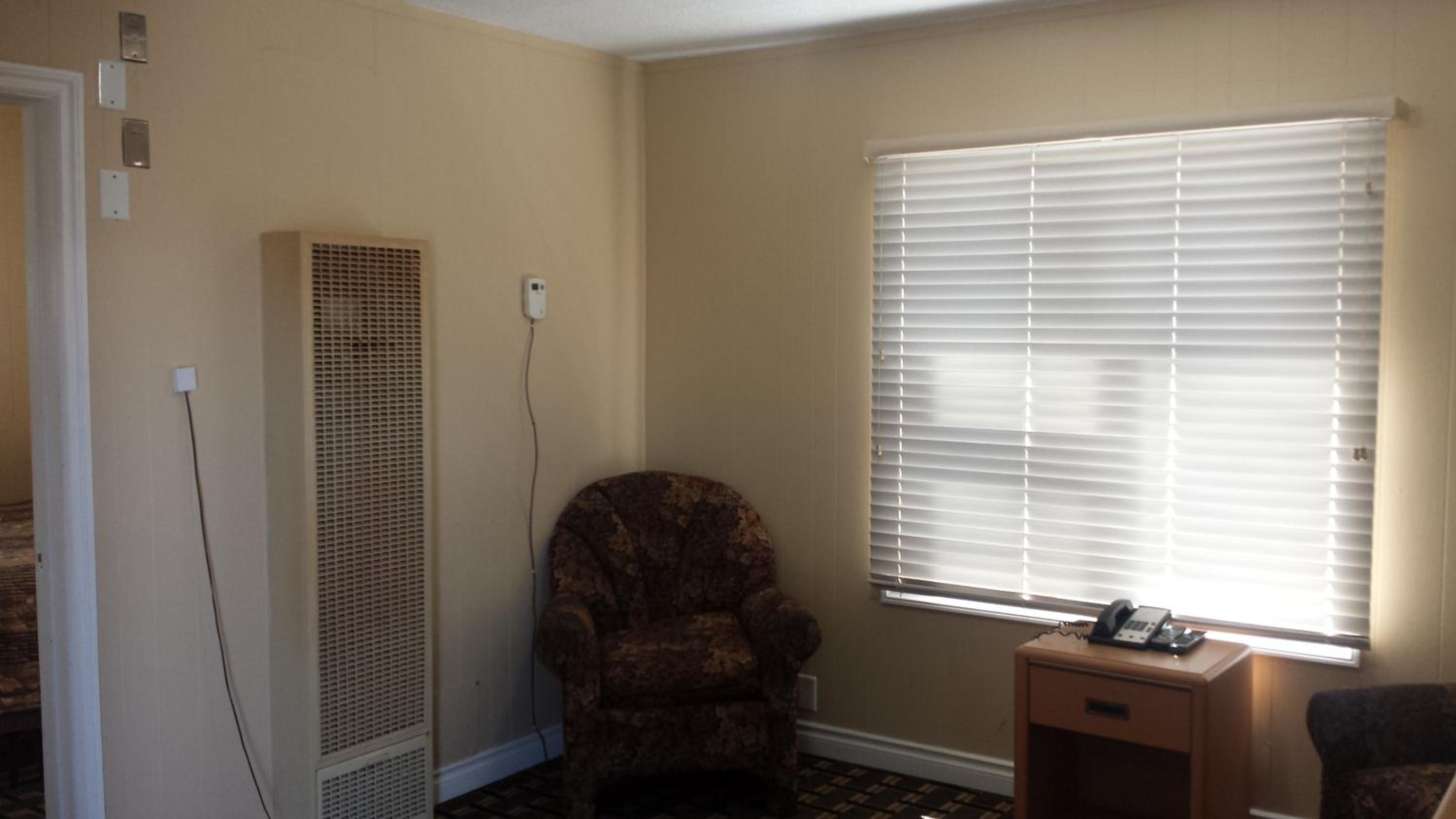 Queen Suite - Photo 3
