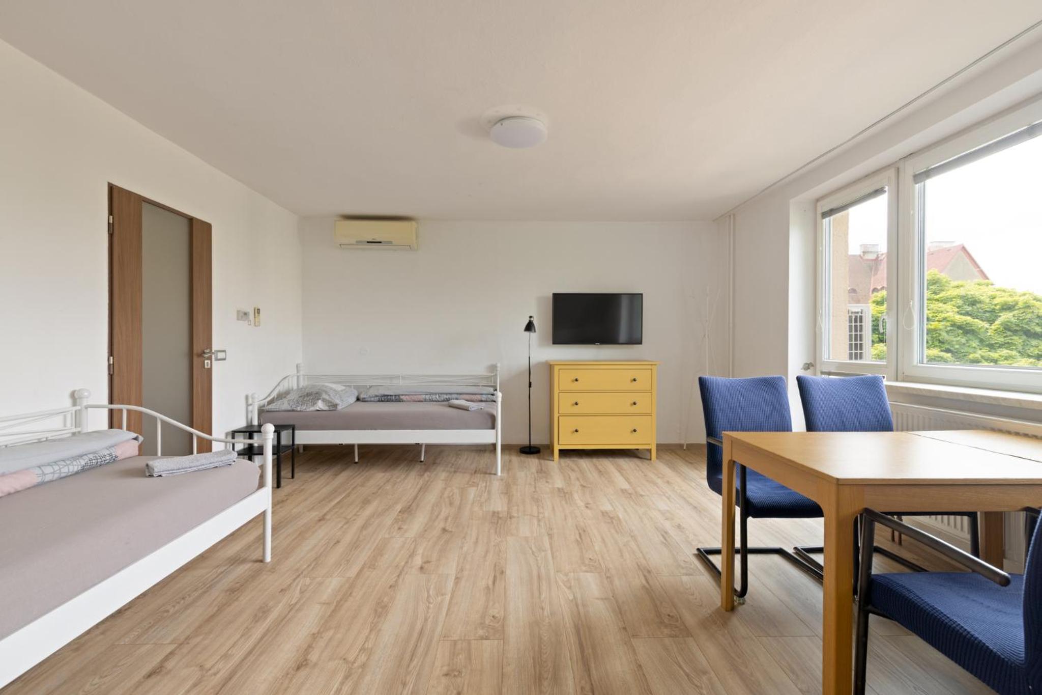 Two-Bedroom Apartment with Balcony photo 1