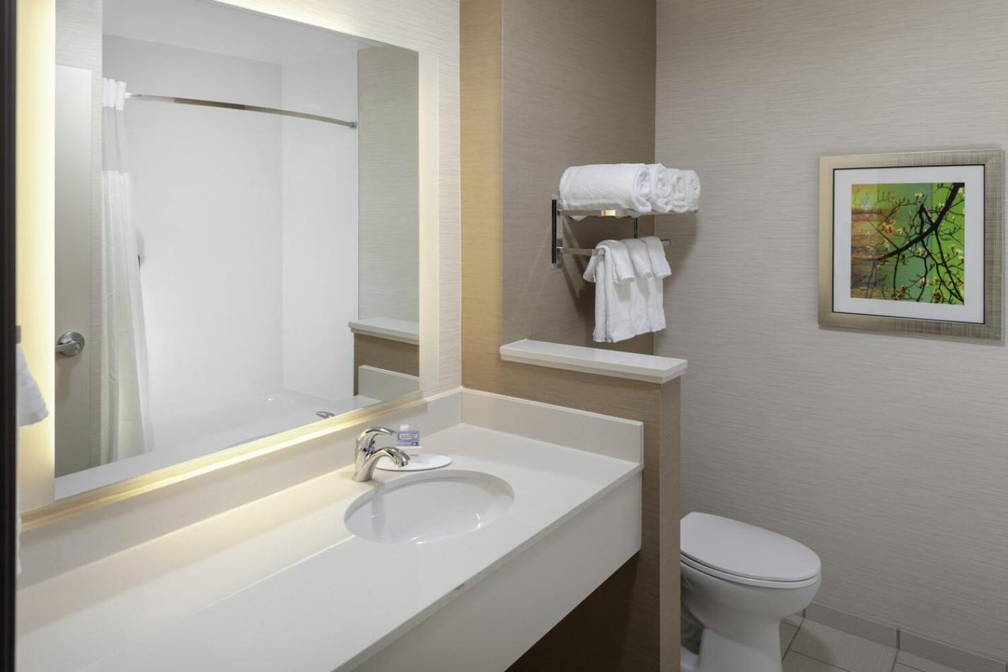 Standard King Room - Photo 1