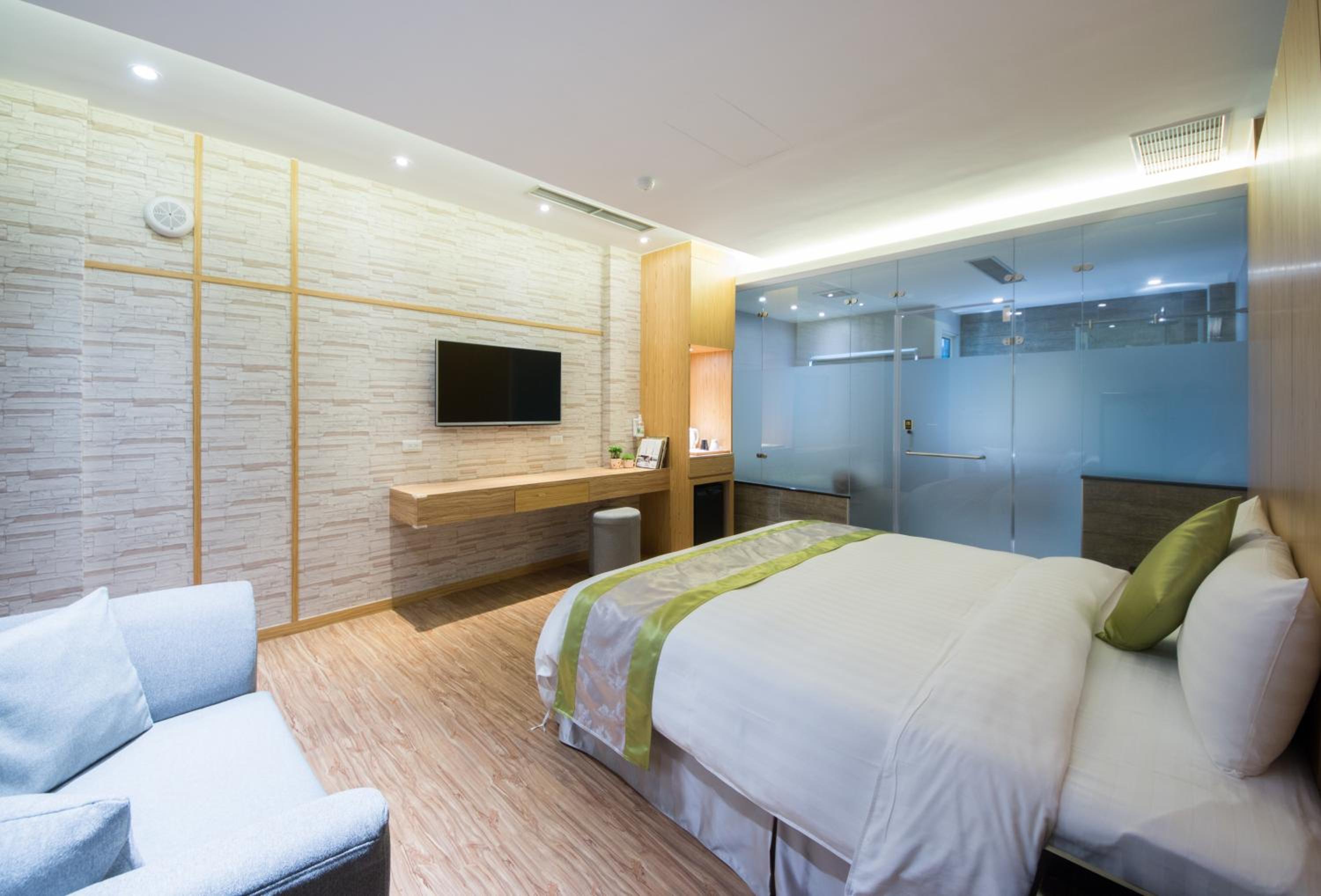 Standard Double Room photo 2