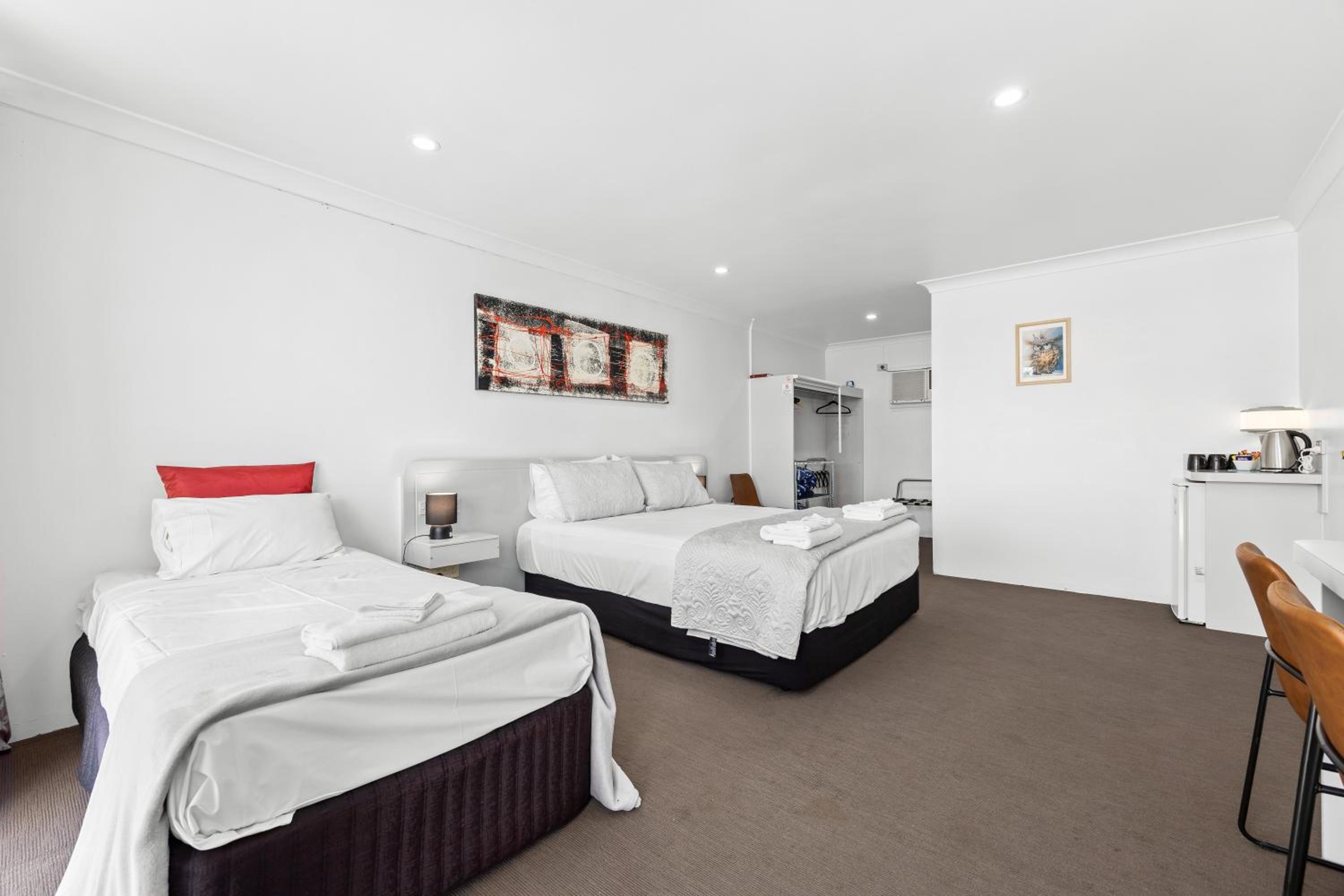 Deluxe Twin Room photo 2