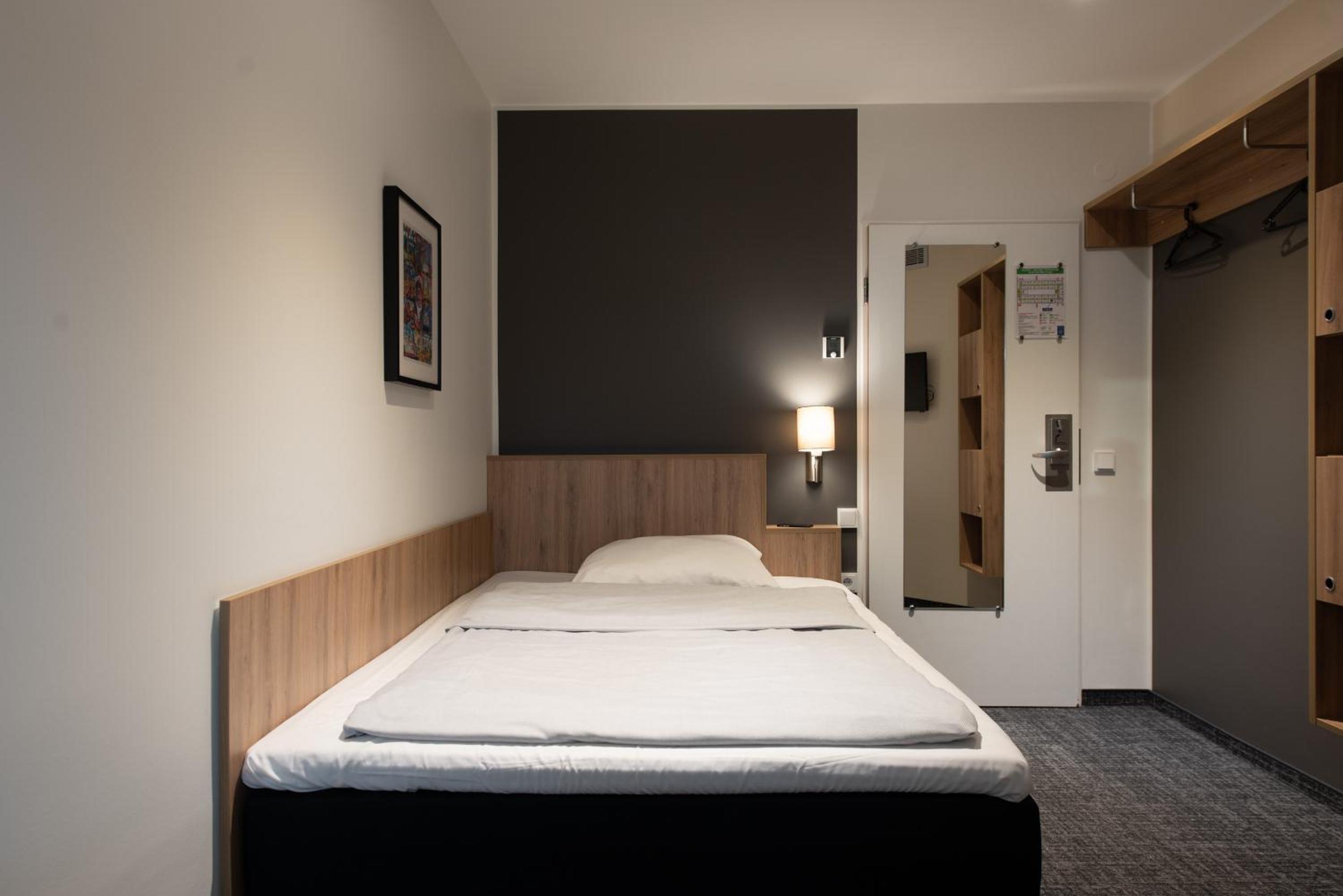 Single Room photo 3