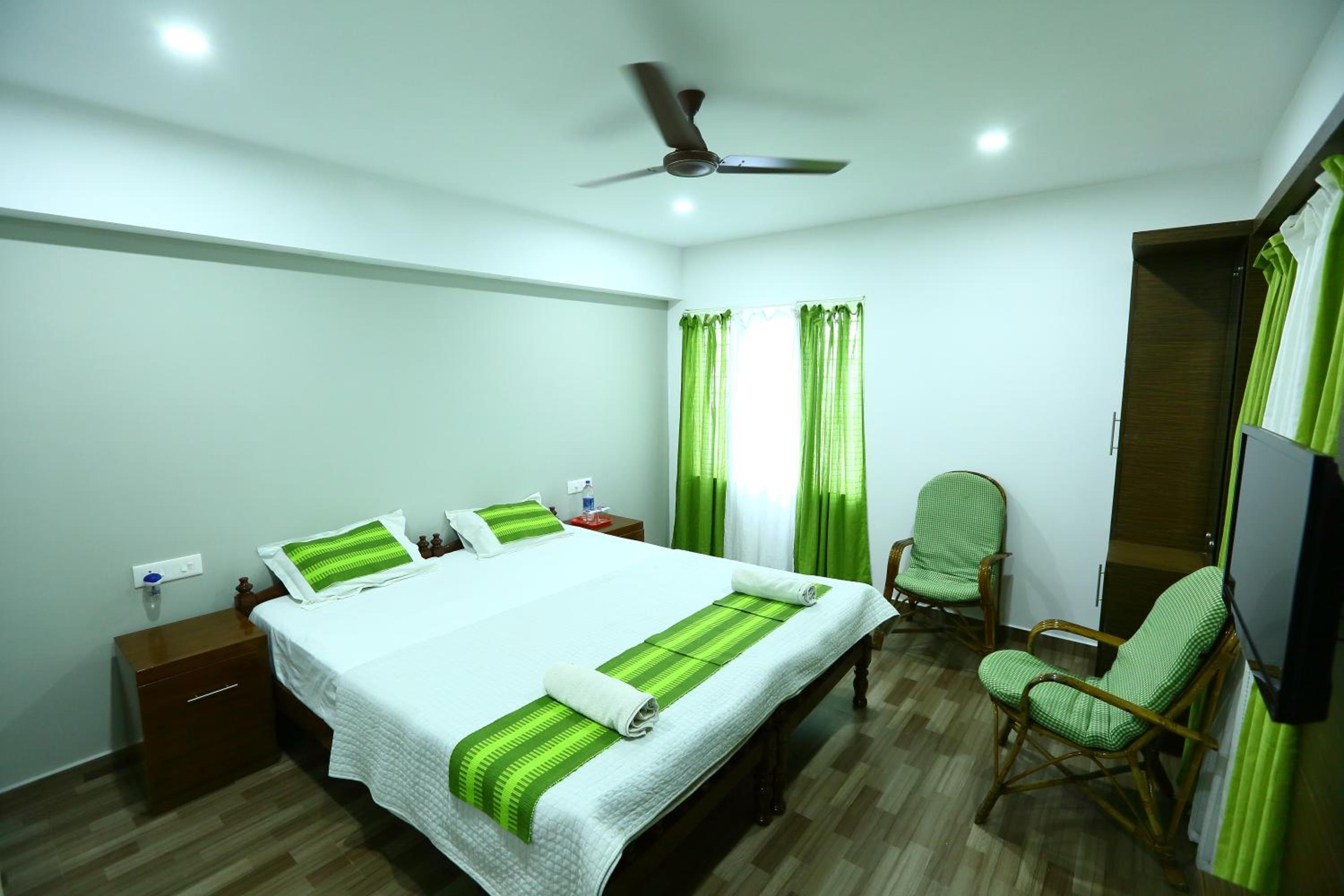 Queen Room - Photo 1