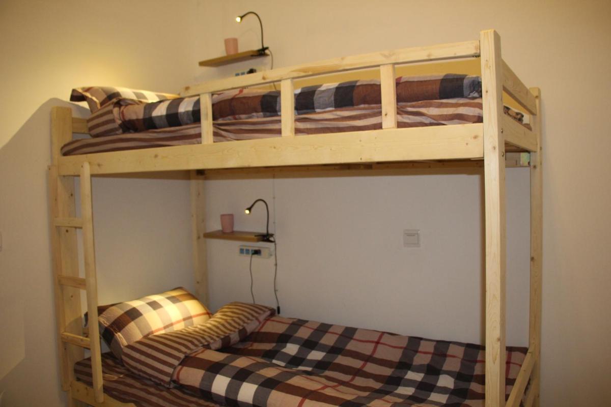 Bed in 4-Bed Male Dormitory Room photo 2