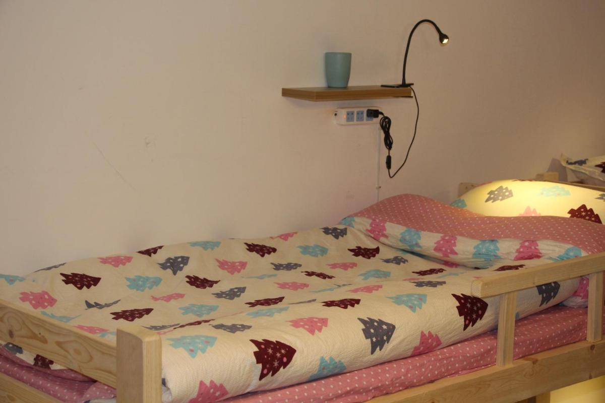 Bed in 6-Bed Female Dormitory Room photo 2