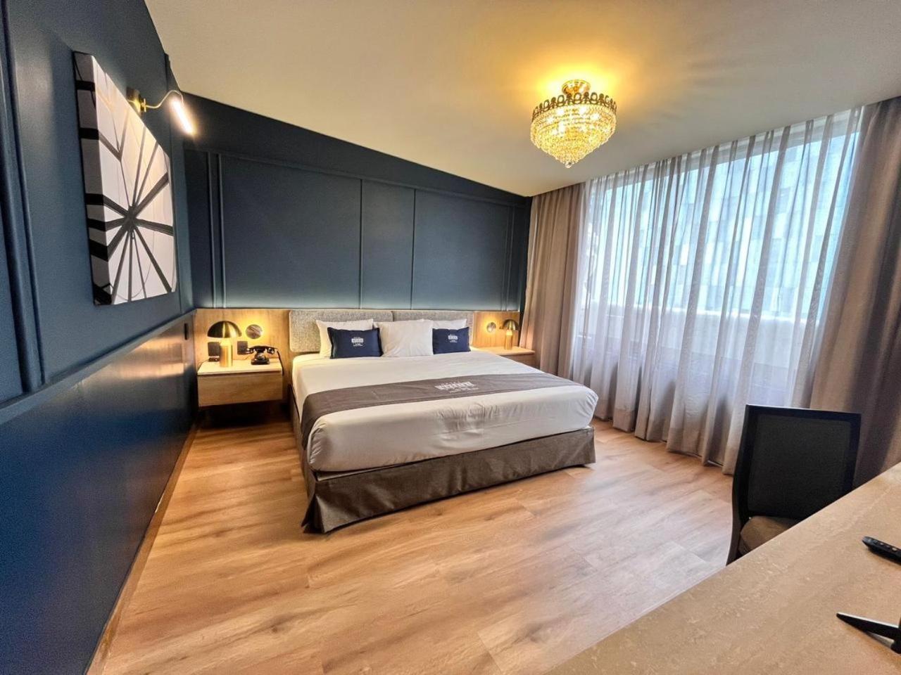 Deluxe Suite photo 1