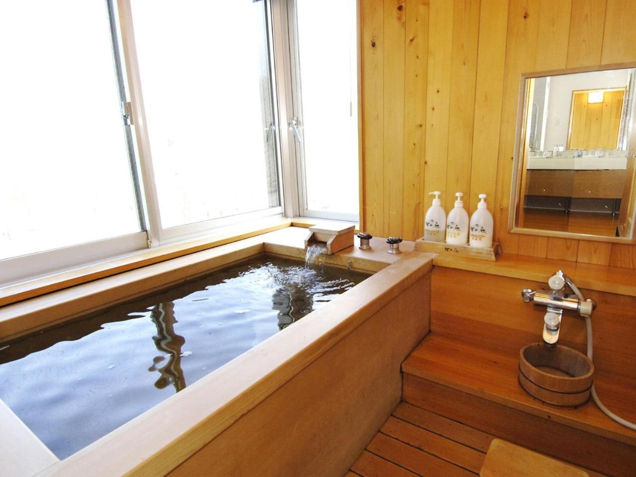 Junior Suite with Mountain View photo 2