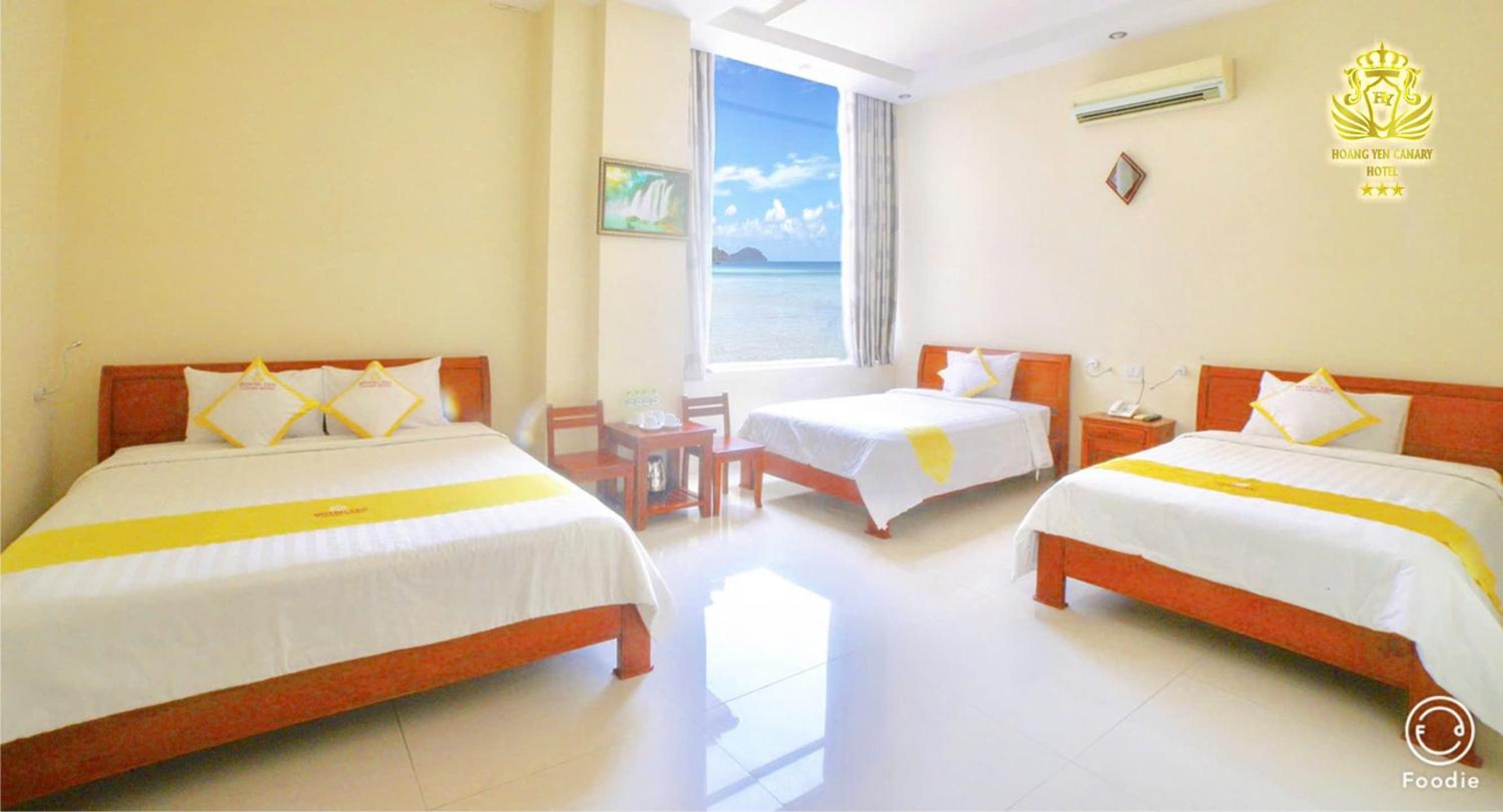 Family Room with Side Sea View photo 2