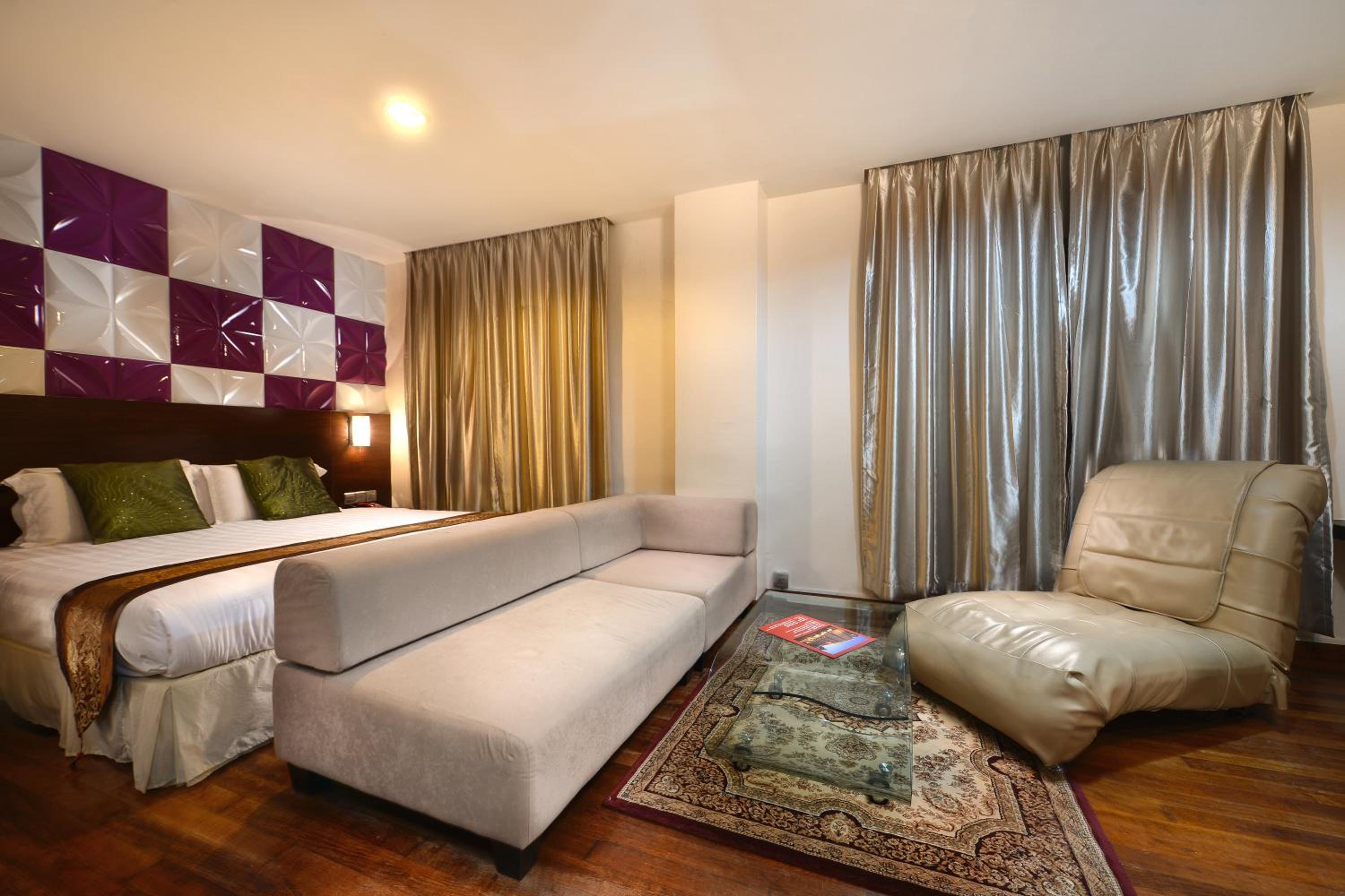 Junior Suite (2 Adults) - Photo 4