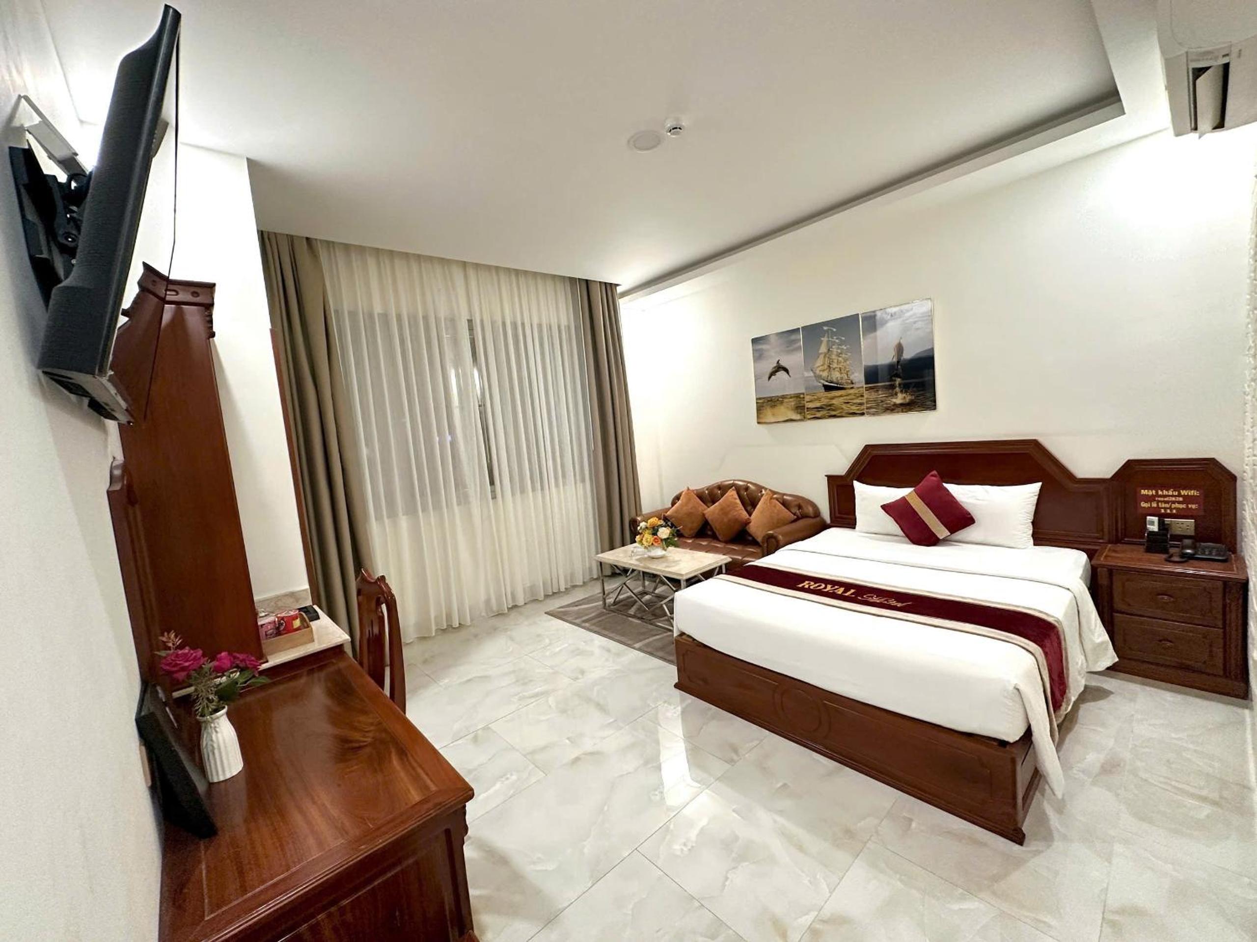 Superior Queen Room