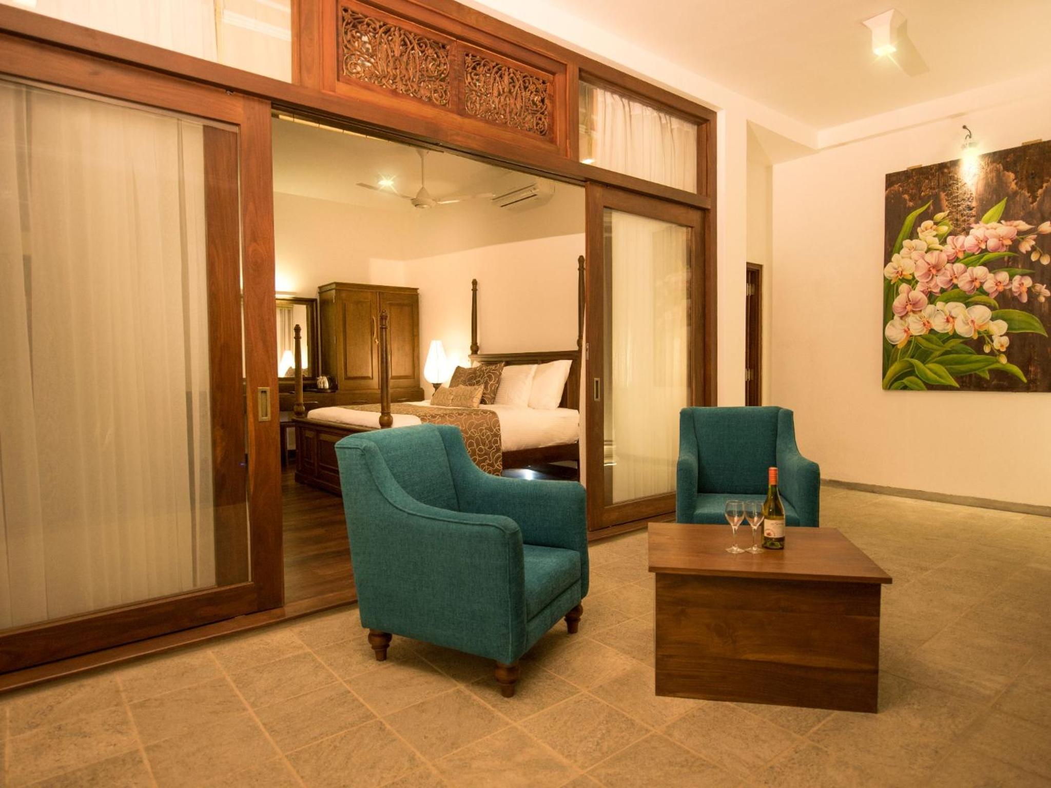King Room with Pool View photo 2