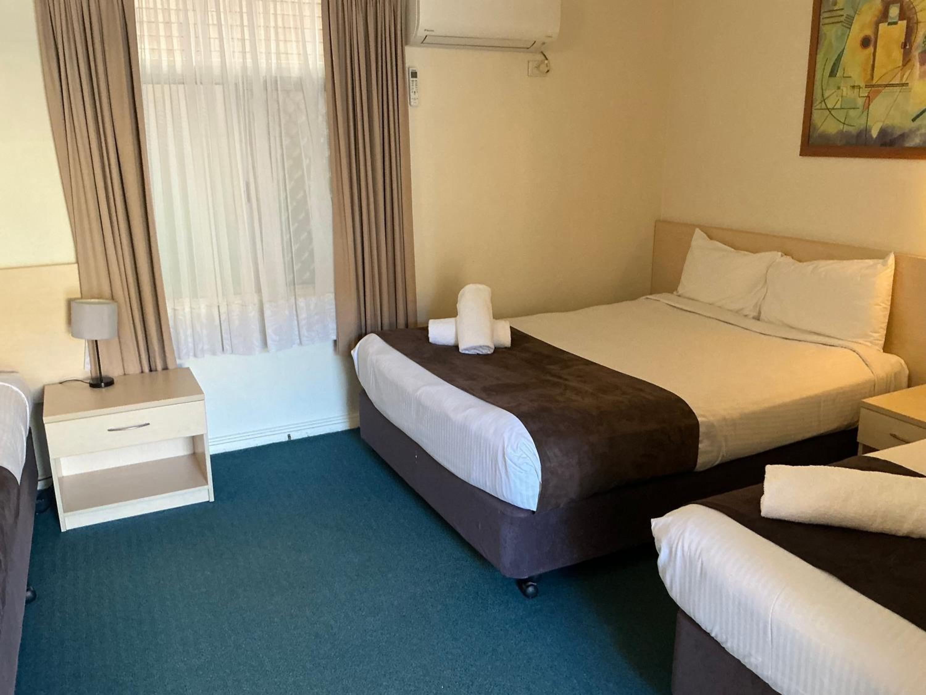 Premium Quadruple Room - No Pets photo 3