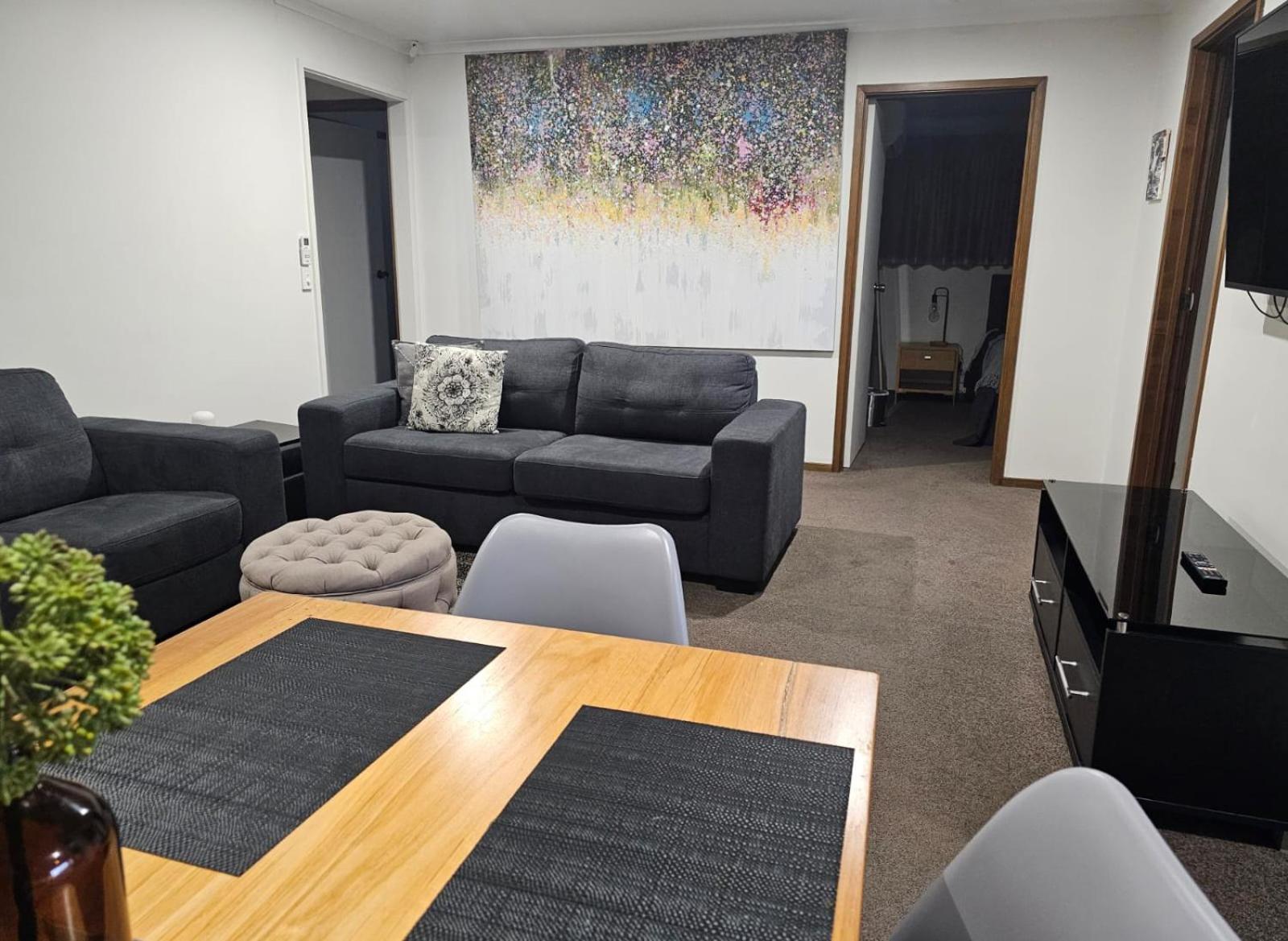 Apartment with View and Balcony photo 2