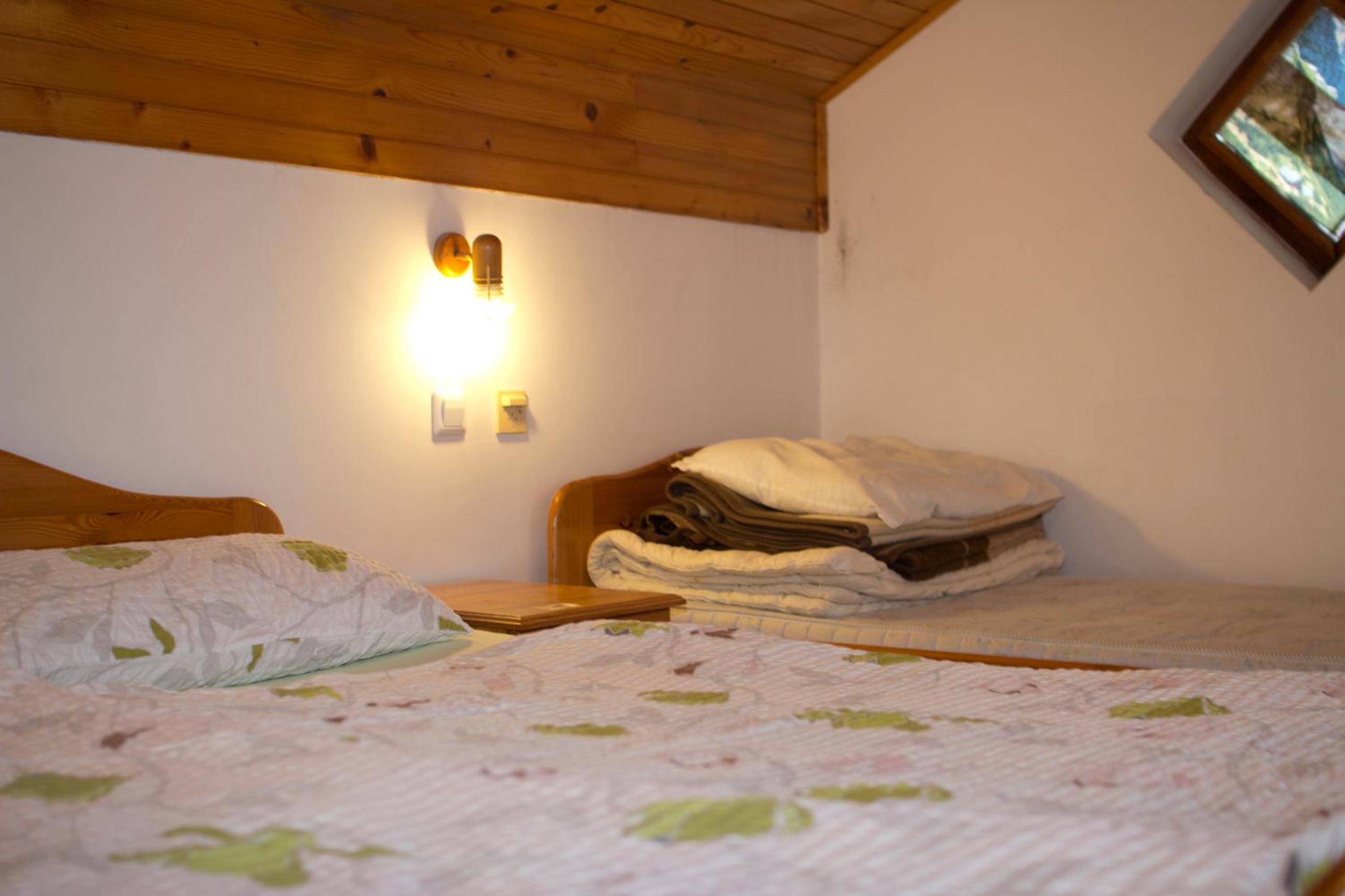 Triple Room with Balcony - Photo 9