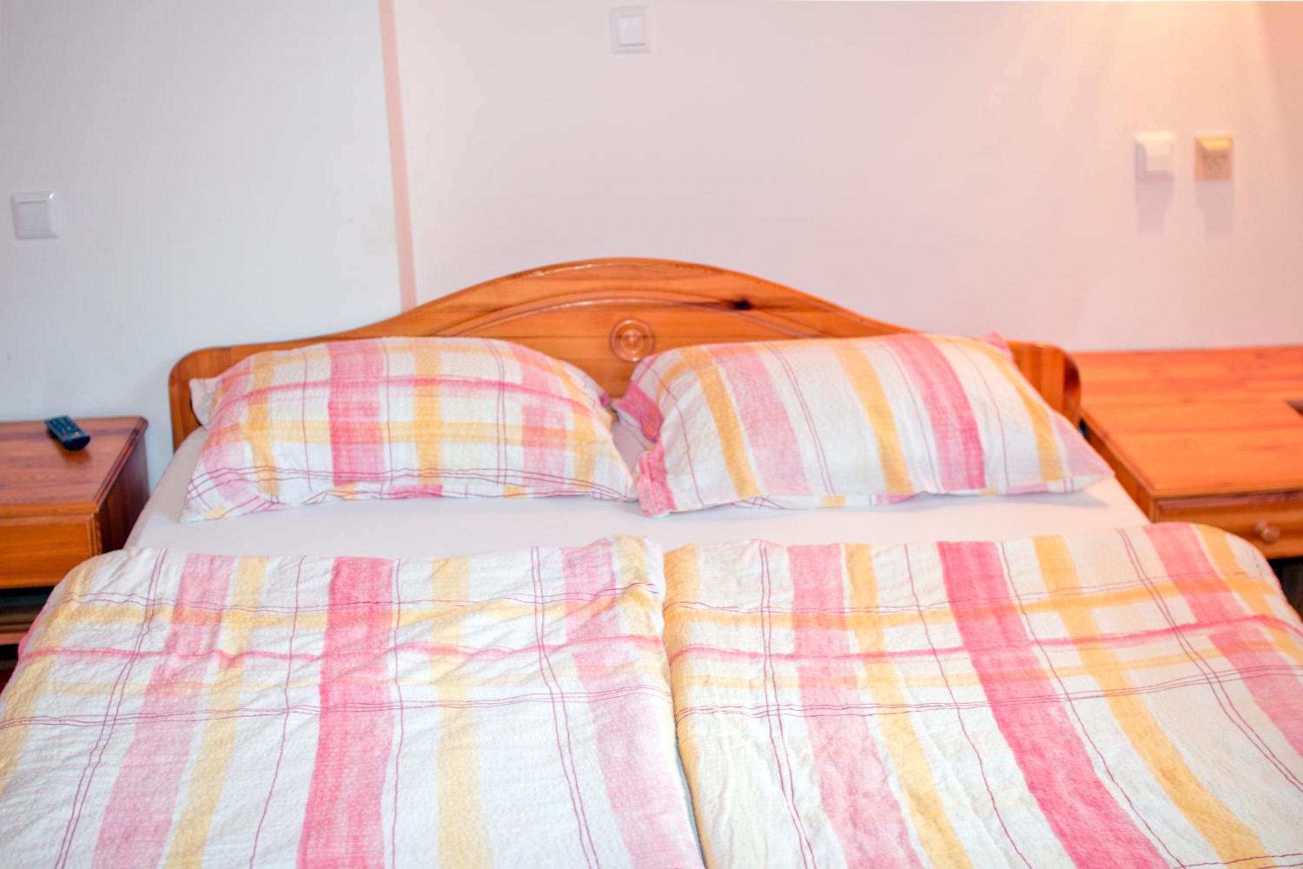 Double Room with Private Bathroom - Photo 3