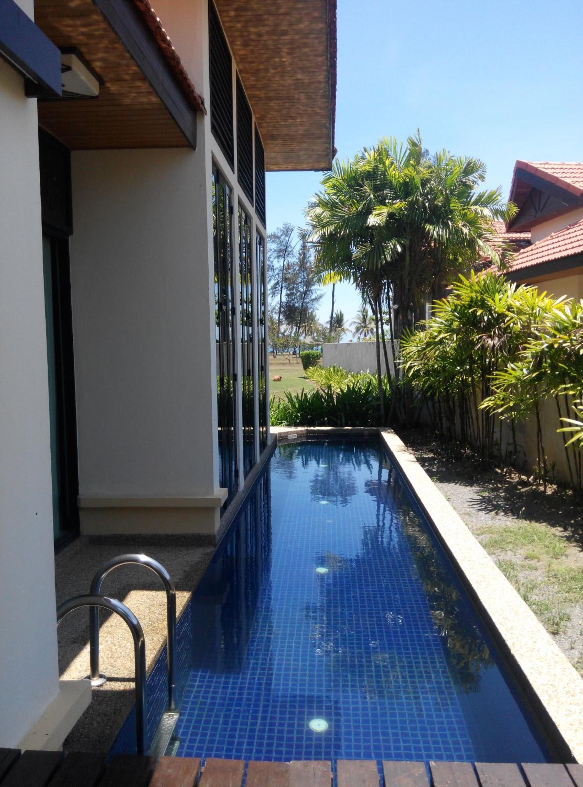 Two-Bedroom Villa Beach Front - Photo 12