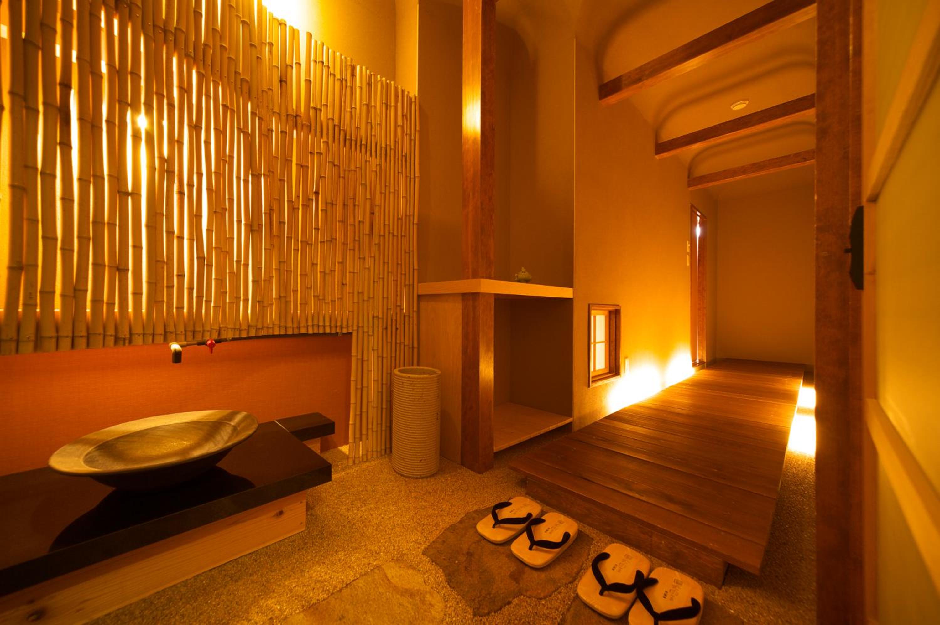 Double Room with Tatami Area with Open-Air Bath - Photo 2