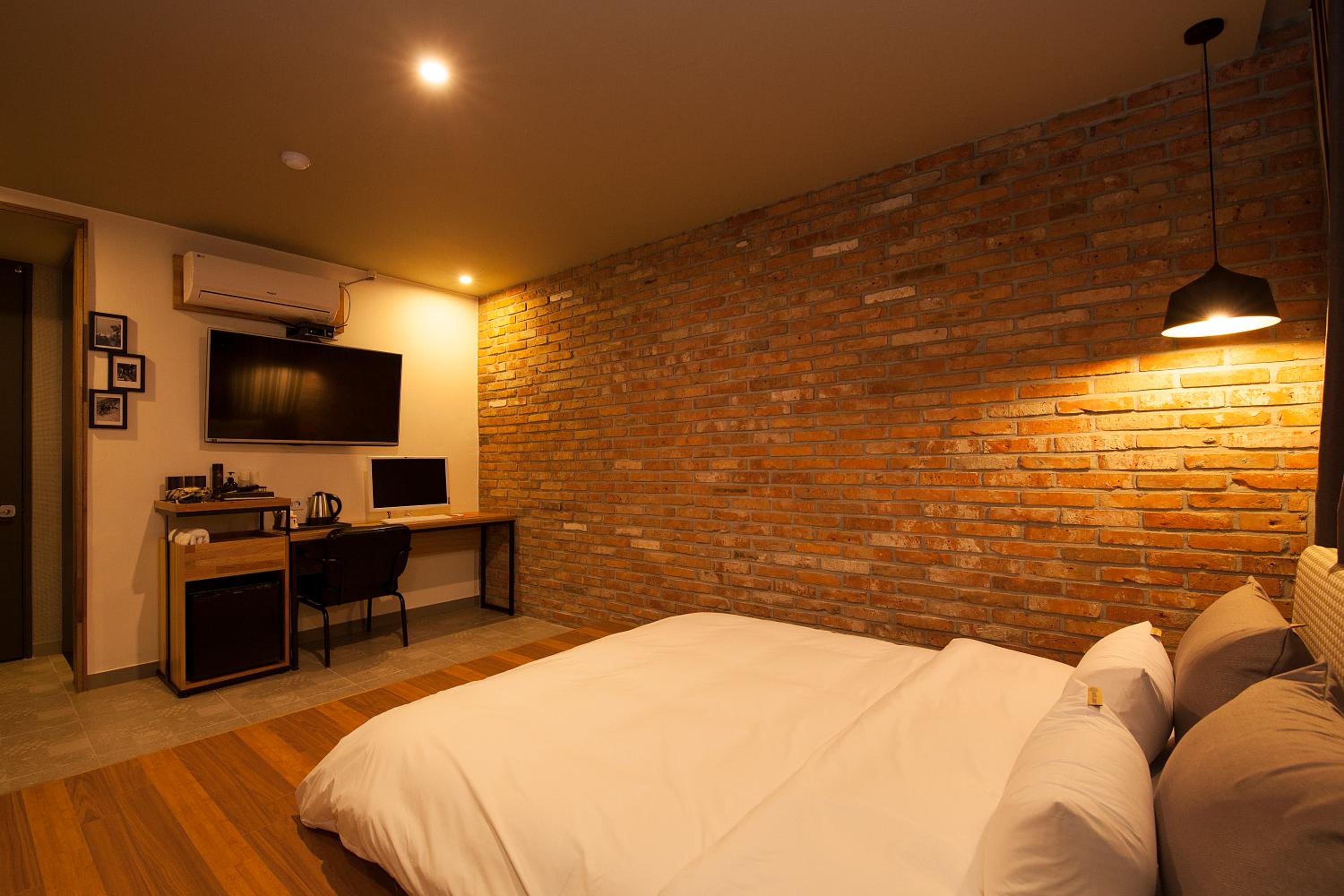 Deluxe Double Room photo 2