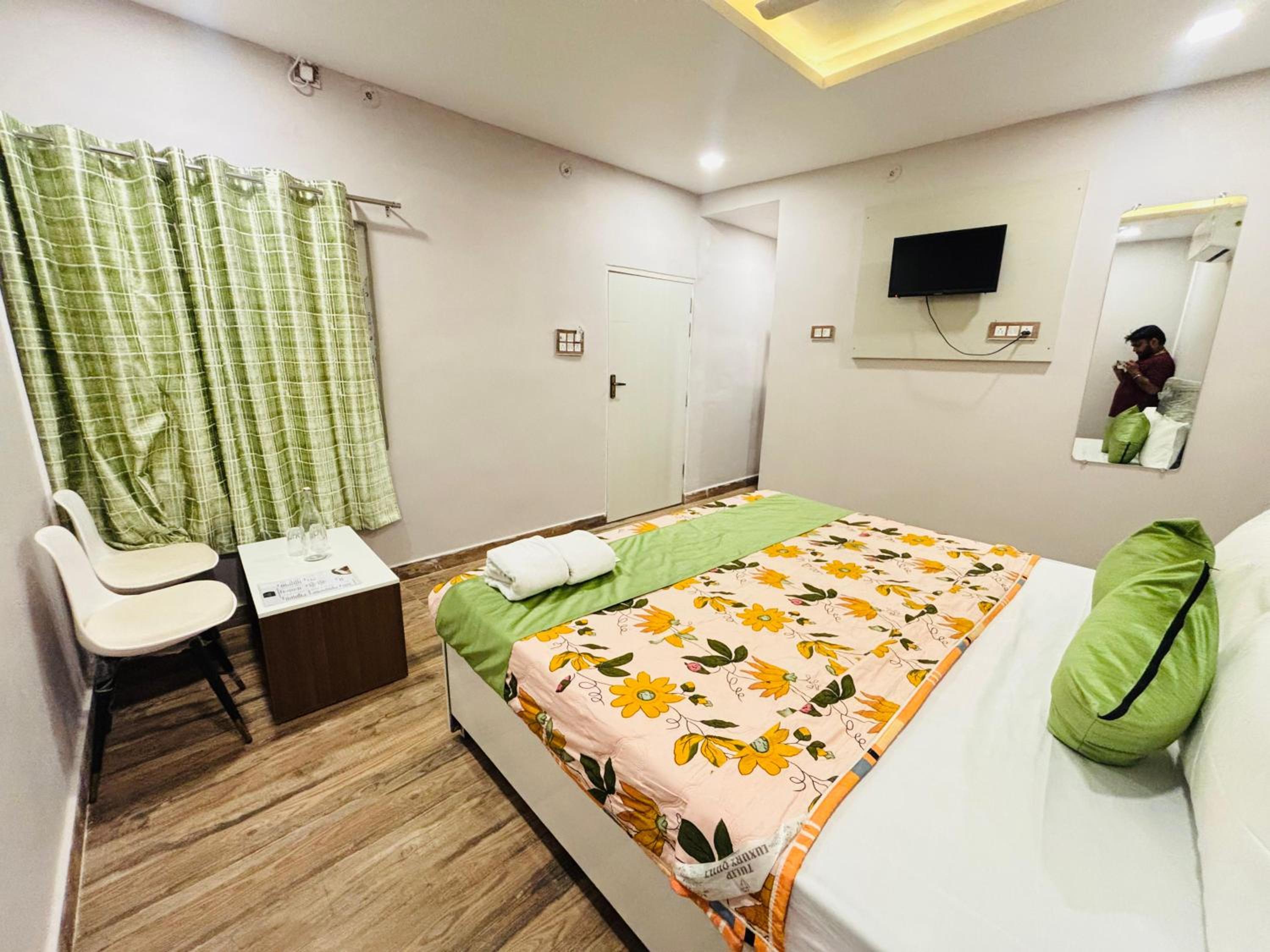 Double Room with Balcony photo 3