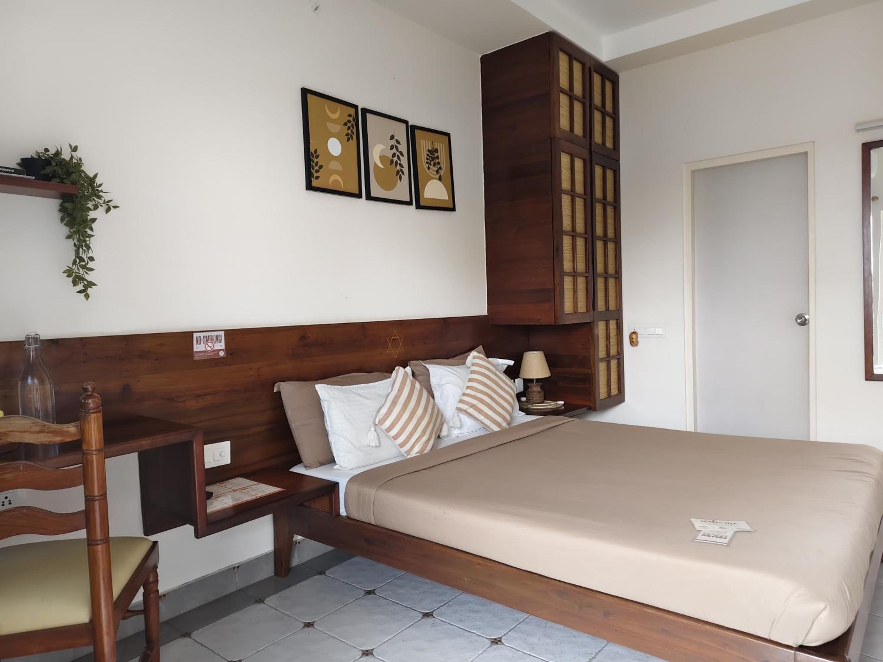 Budget Double Room - Photo 4