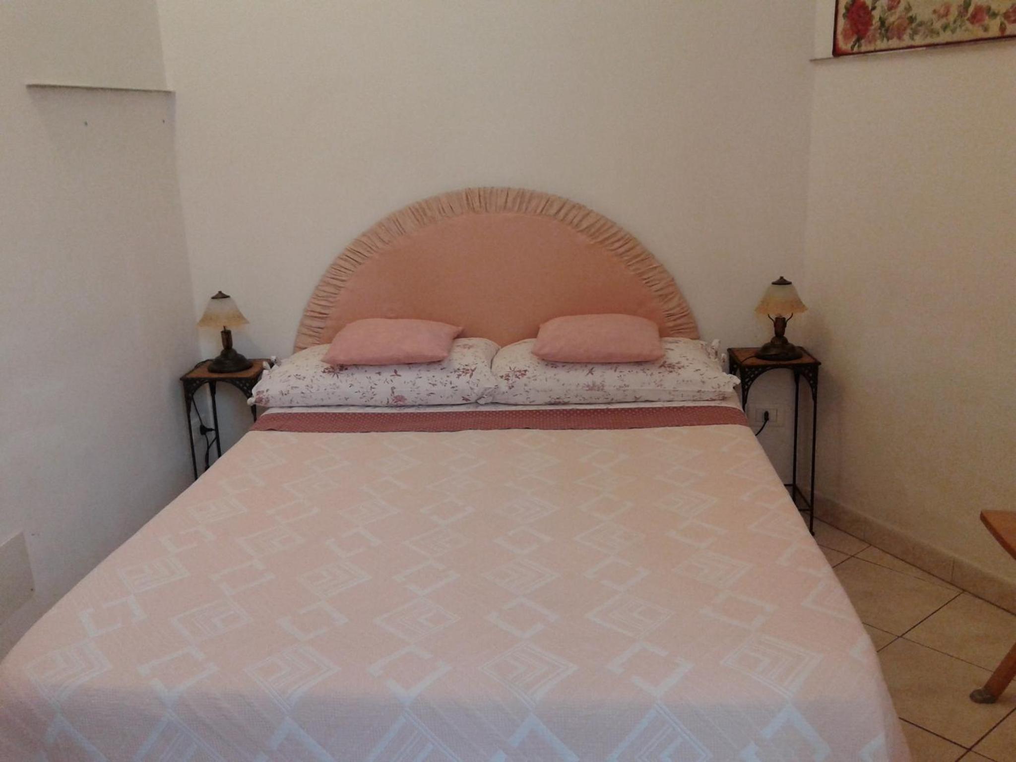 Small Double Room photo 1